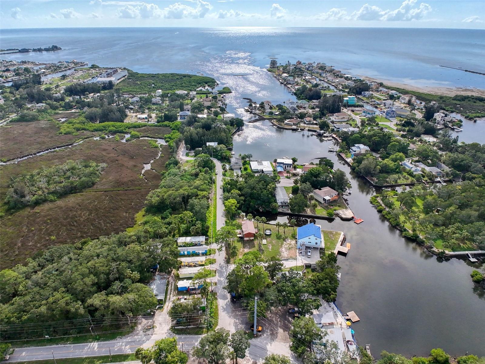 DRIFTWOOD ISLES - Land