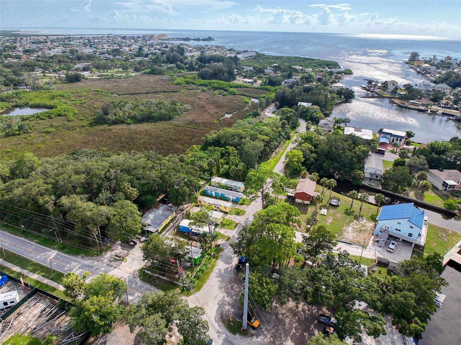 DRIFTWOOD ISLES - Land