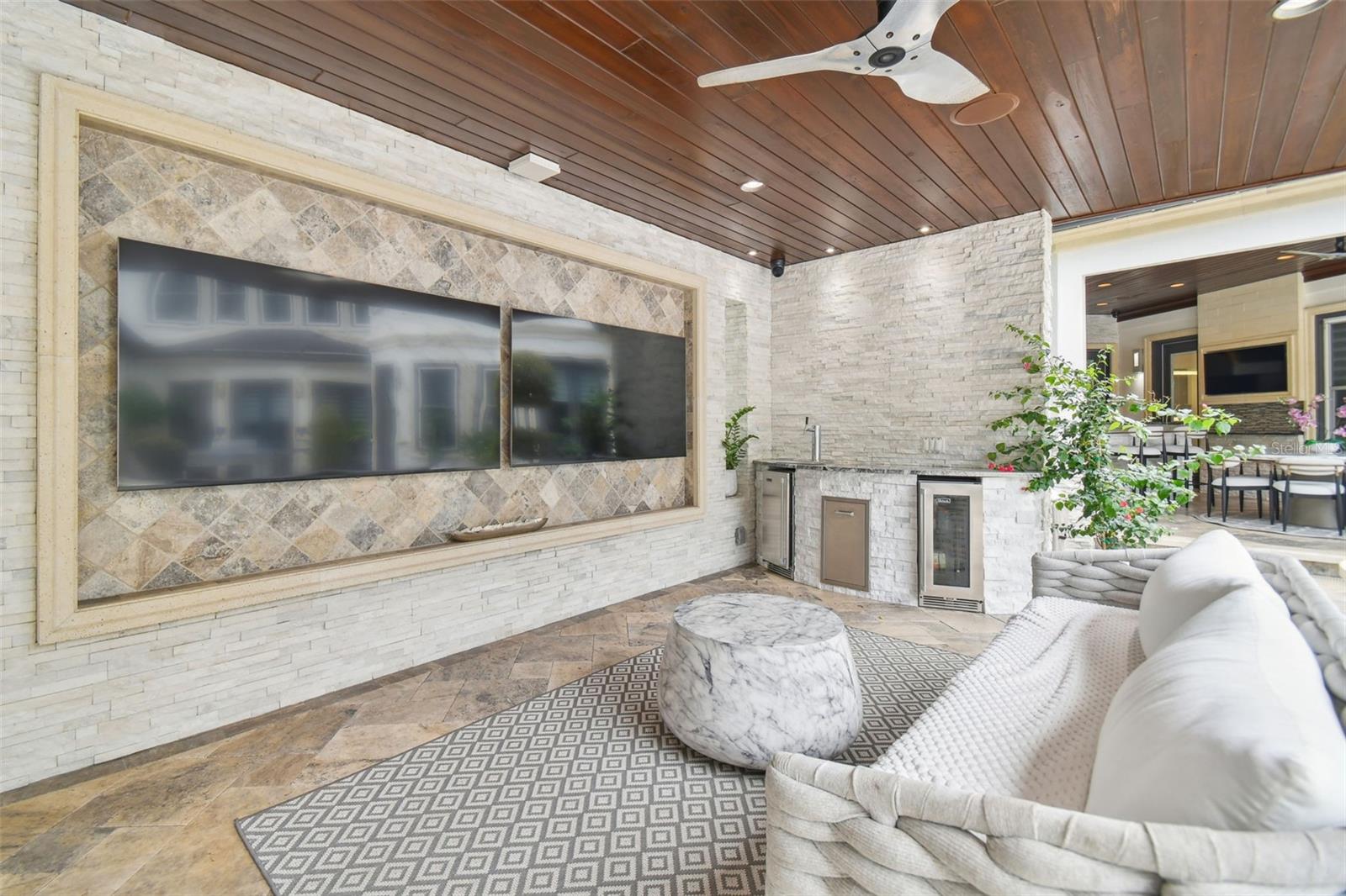 TAMPA PALMS 4A UNIT 1 - Residential