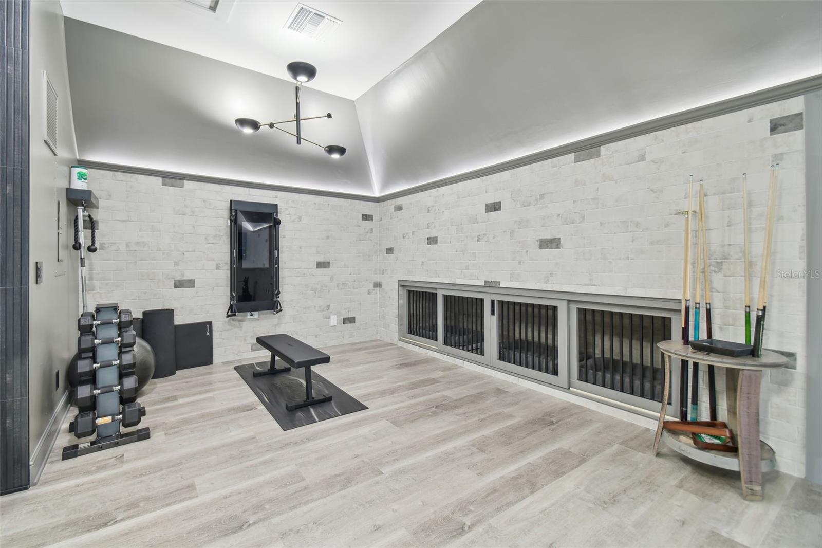 TAMPA PALMS 4A UNIT 1 - Residential