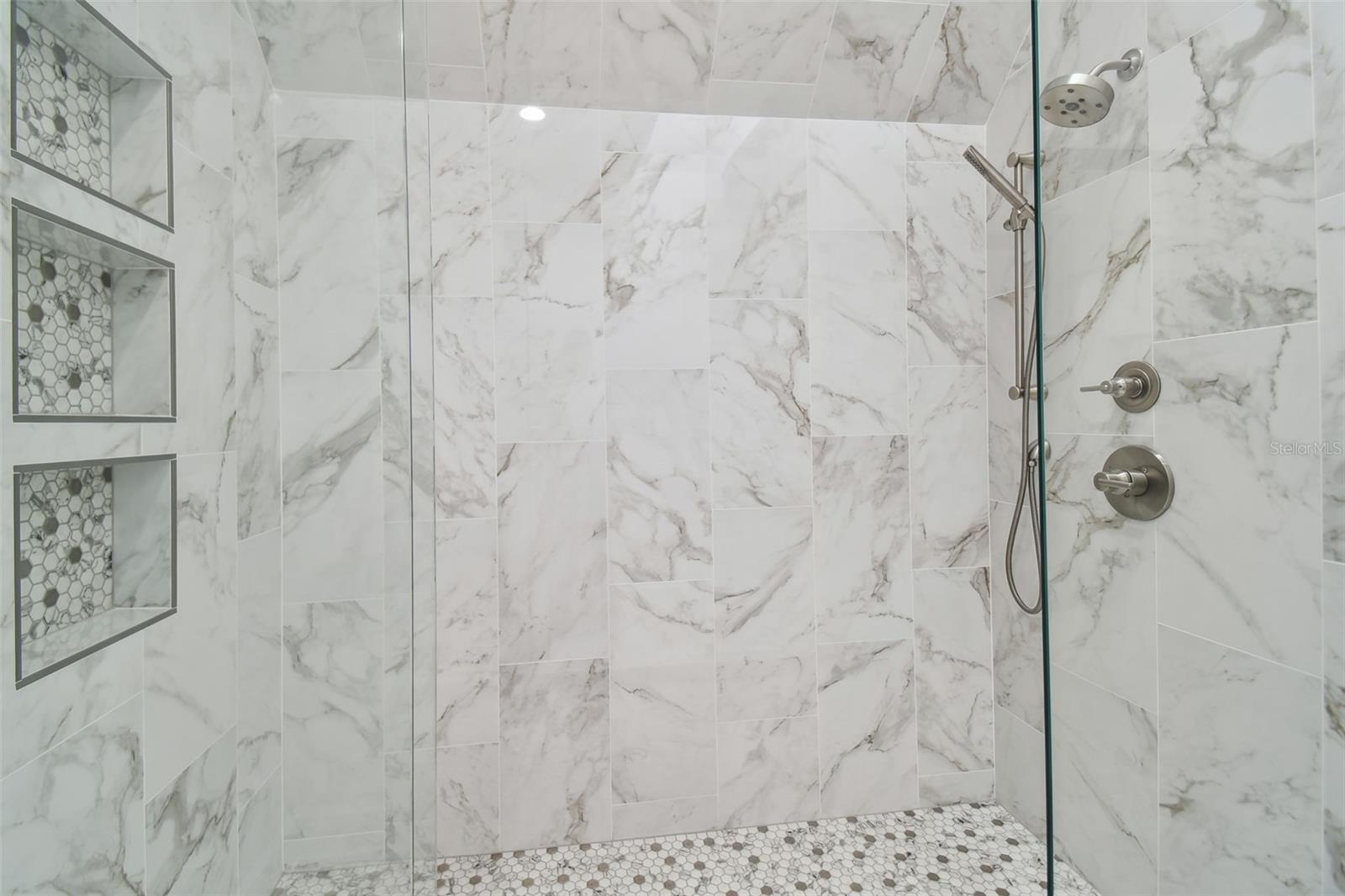 TAMPA PALMS 4A UNIT 1 - Residential