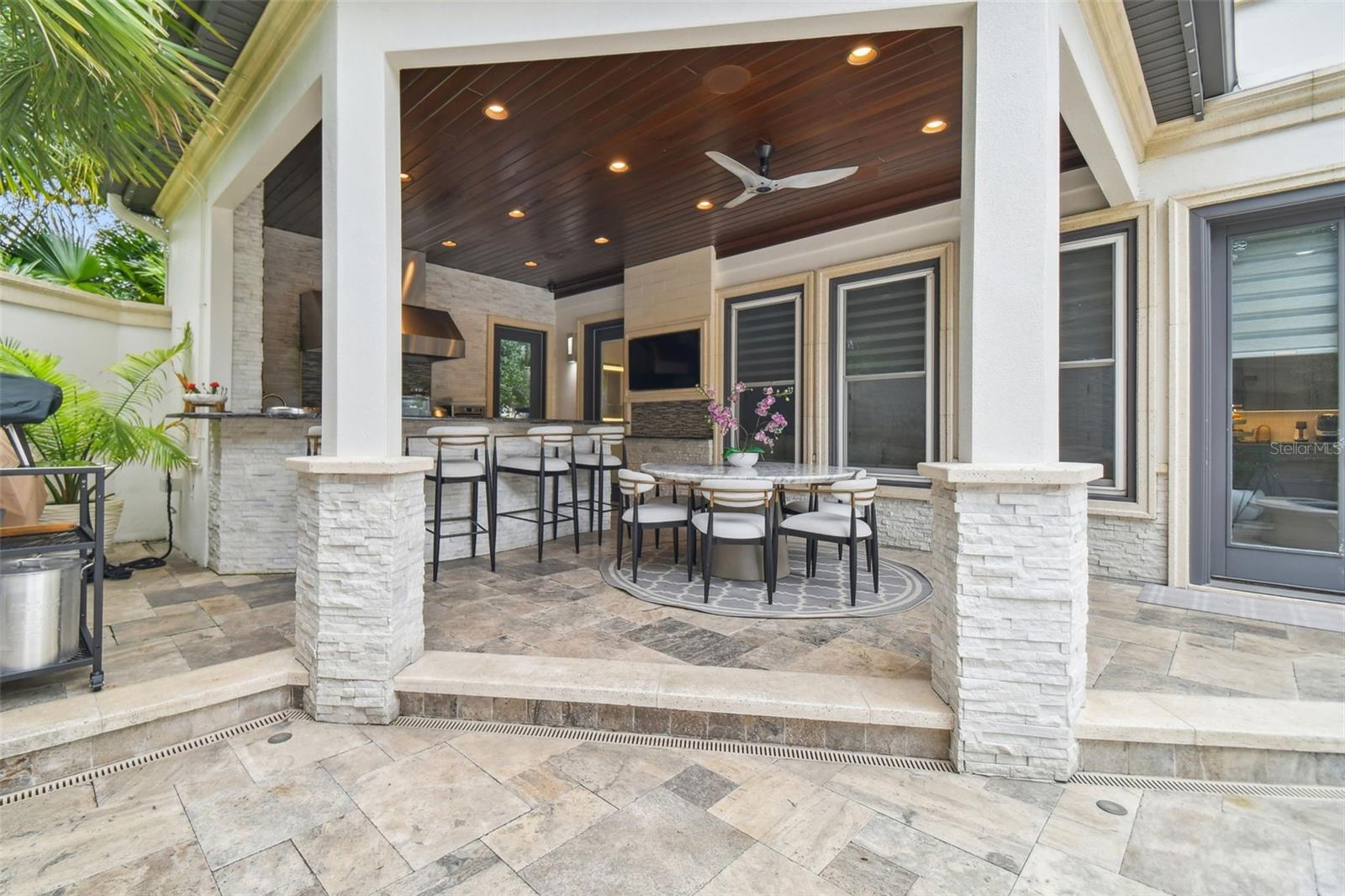 TAMPA PALMS 4A UNIT 1 - Residential