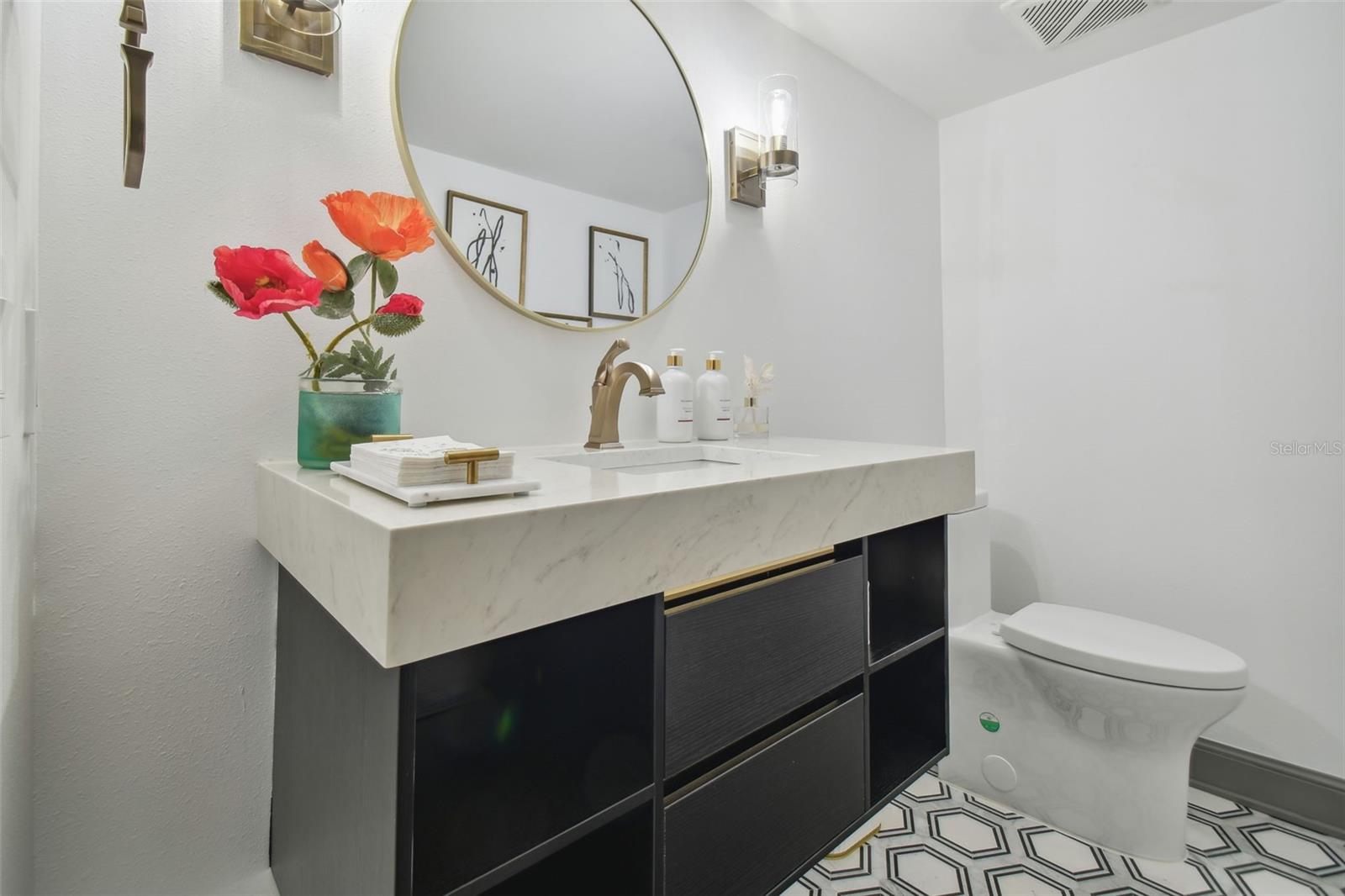 TAMPA PALMS 4A UNIT 1 - Residential