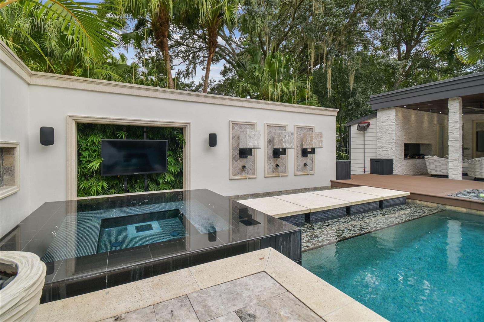 TAMPA PALMS 4A UNIT 1 - Residential