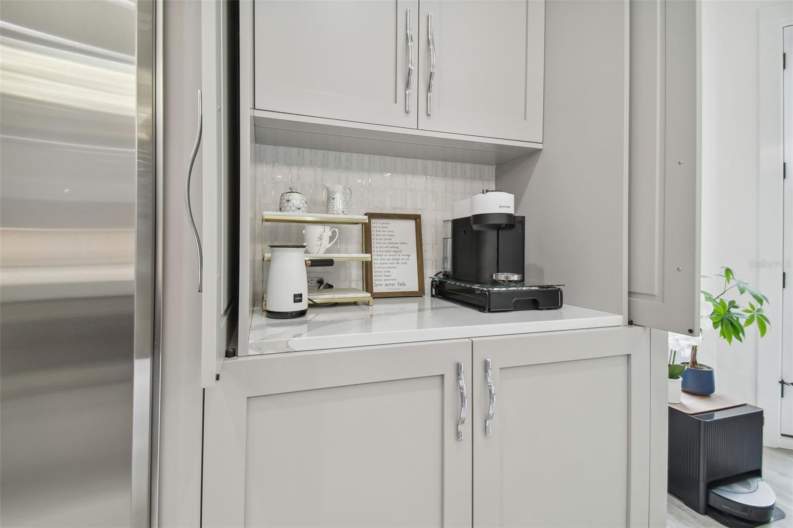 TAMPA PALMS 4A UNIT 1 - Residential