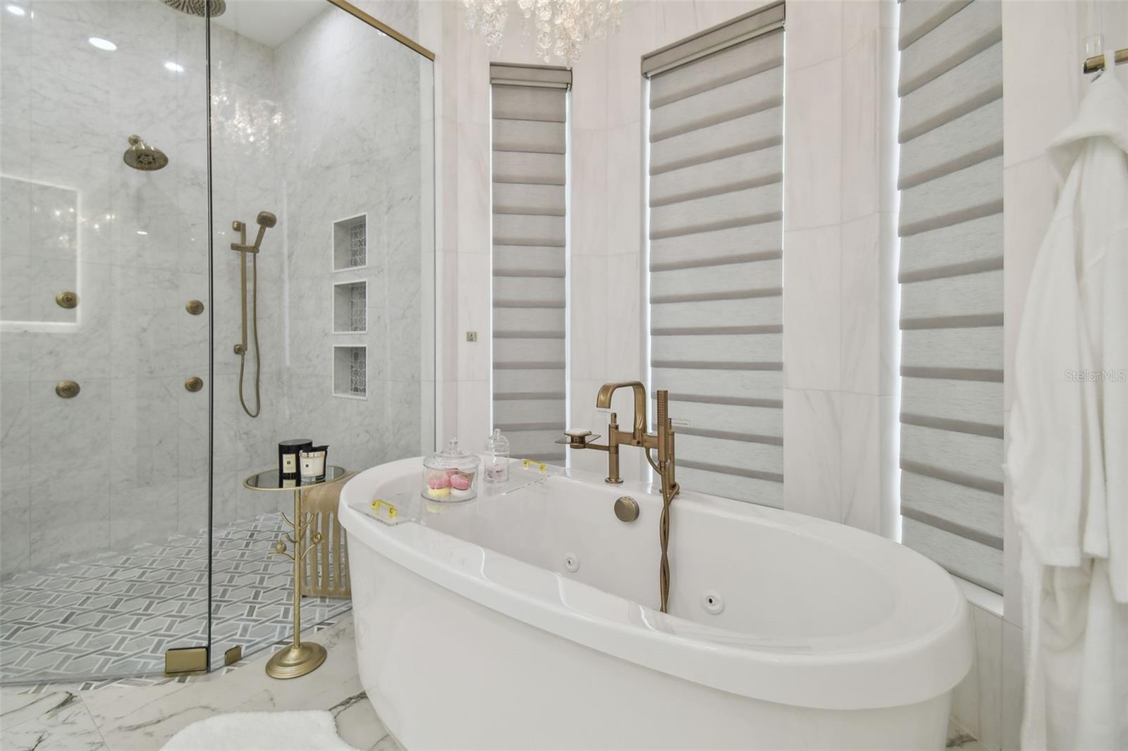 TAMPA PALMS 4A UNIT 1 - Residential