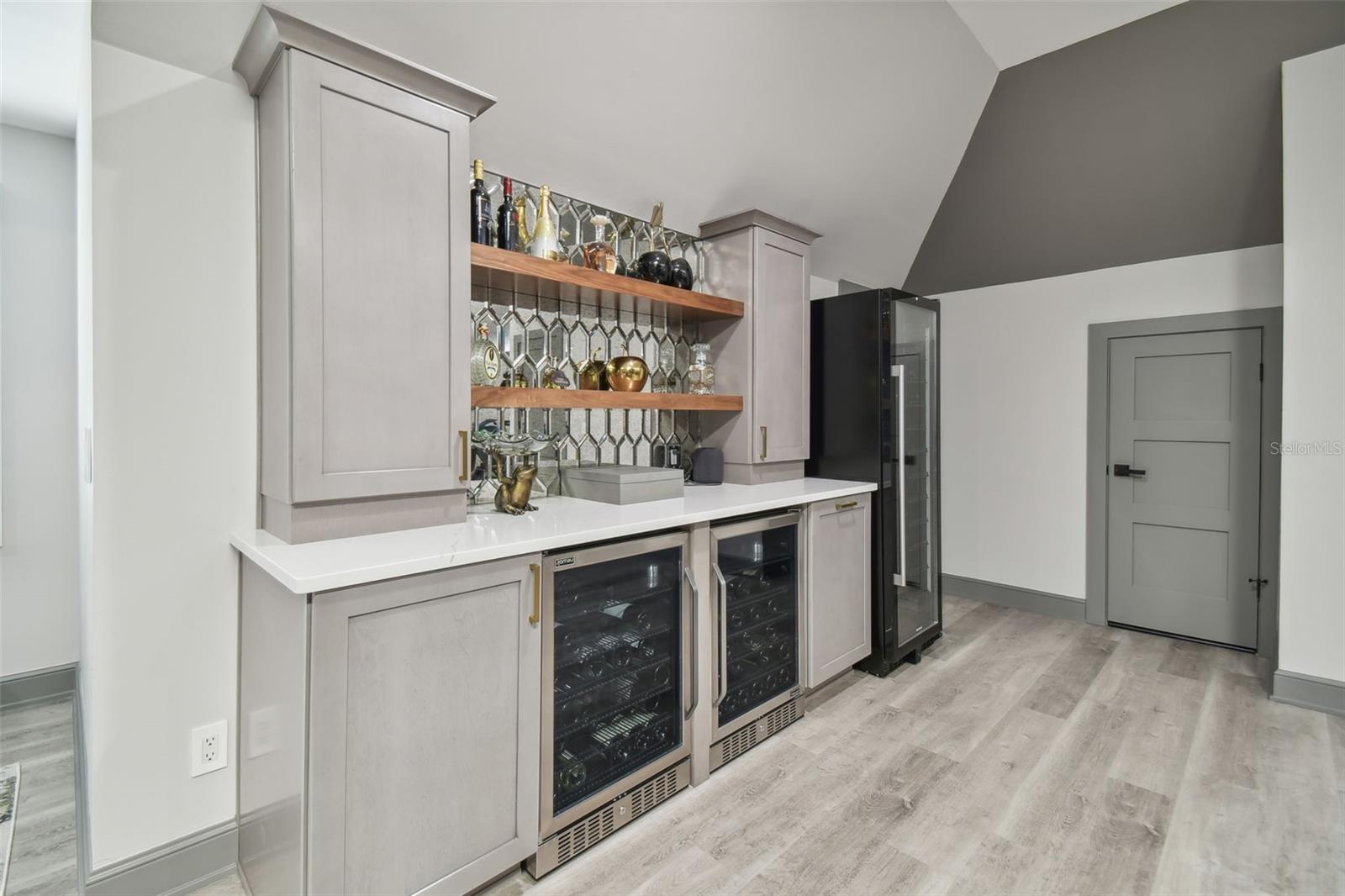 TAMPA PALMS 4A UNIT 1 - Residential