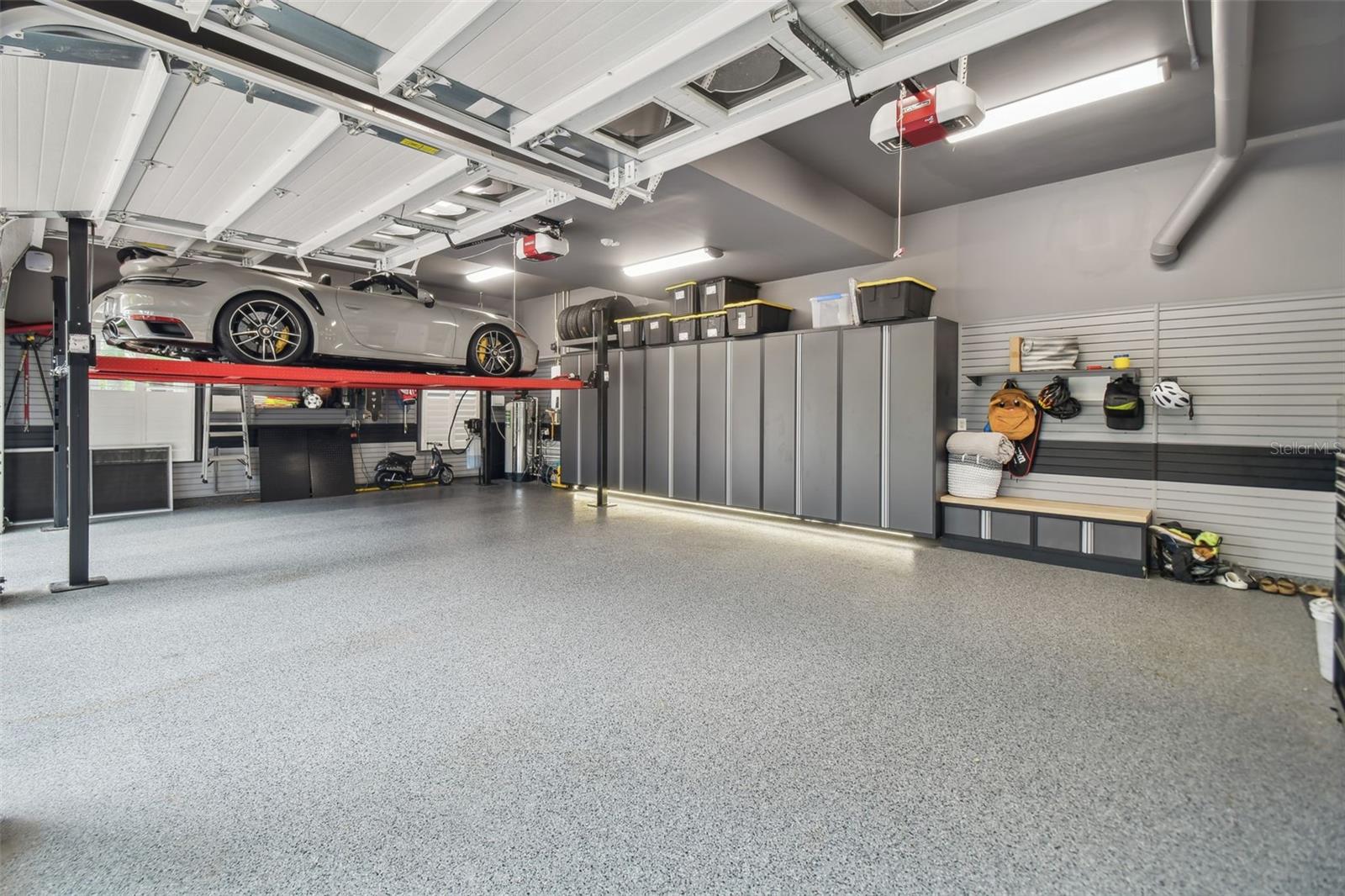 TAMPA PALMS 4A UNIT 1 - Residential