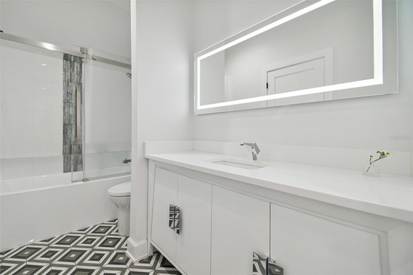 TAMPA PALMS 4A UNIT 1 - Residential