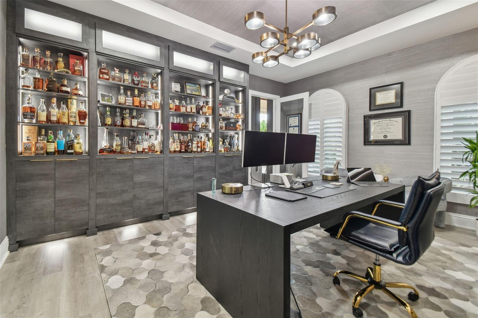 TAMPA PALMS 4A UNIT 1 - Residential