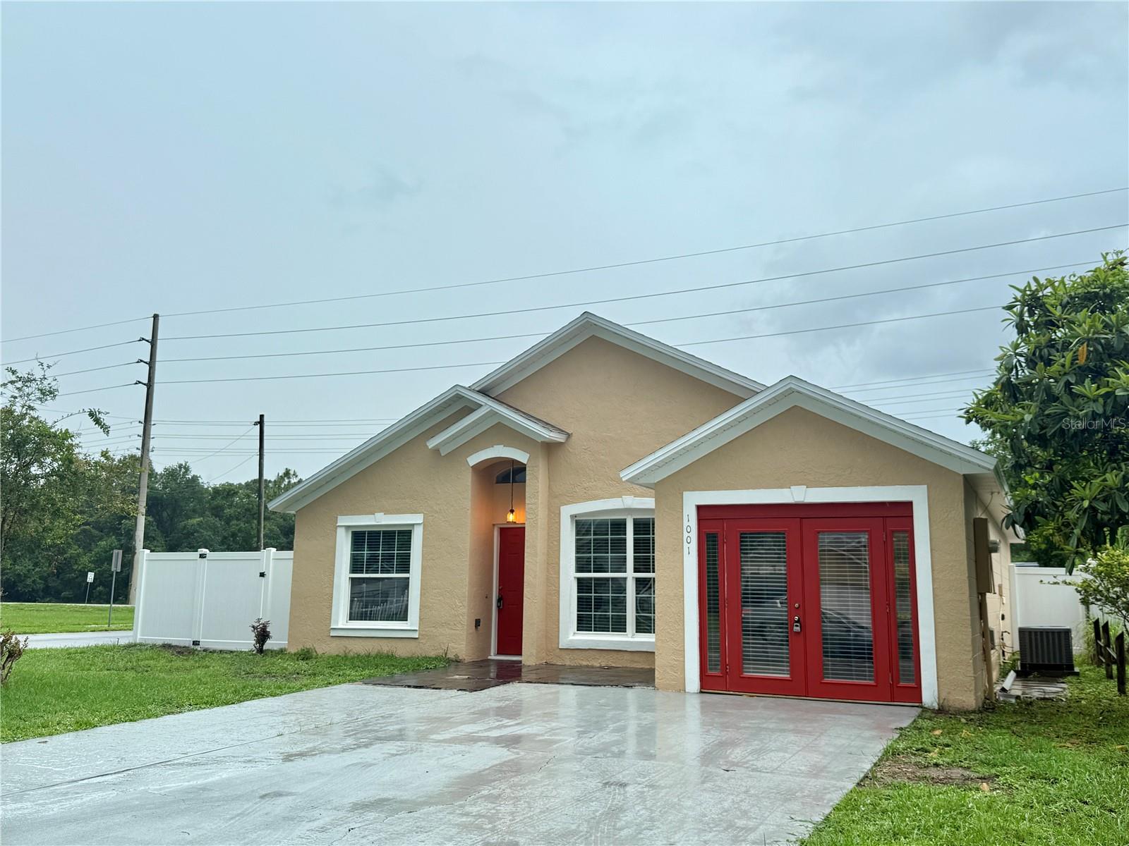 1001 GOLFSIDE COURT