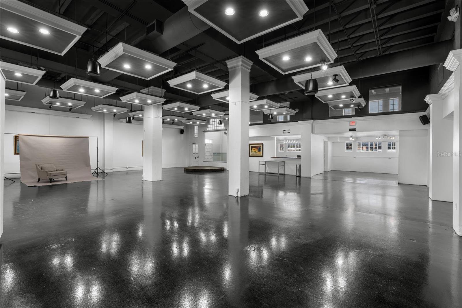 ALLREDS ADD - Commercial Sale