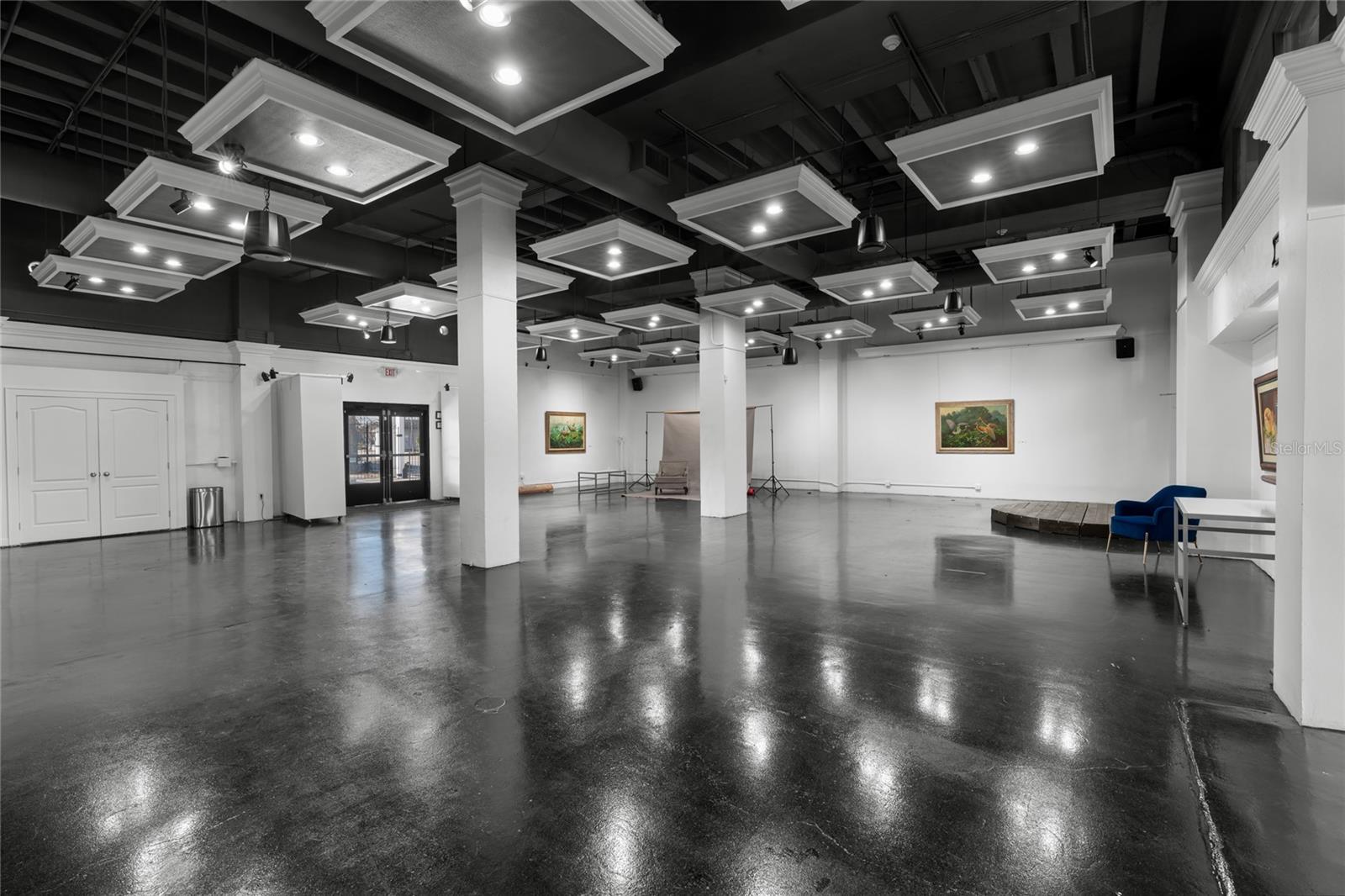 ALLREDS ADD - Commercial Sale