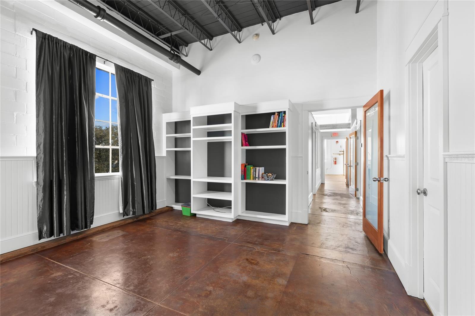 ALLREDS ADD - Commercial Sale