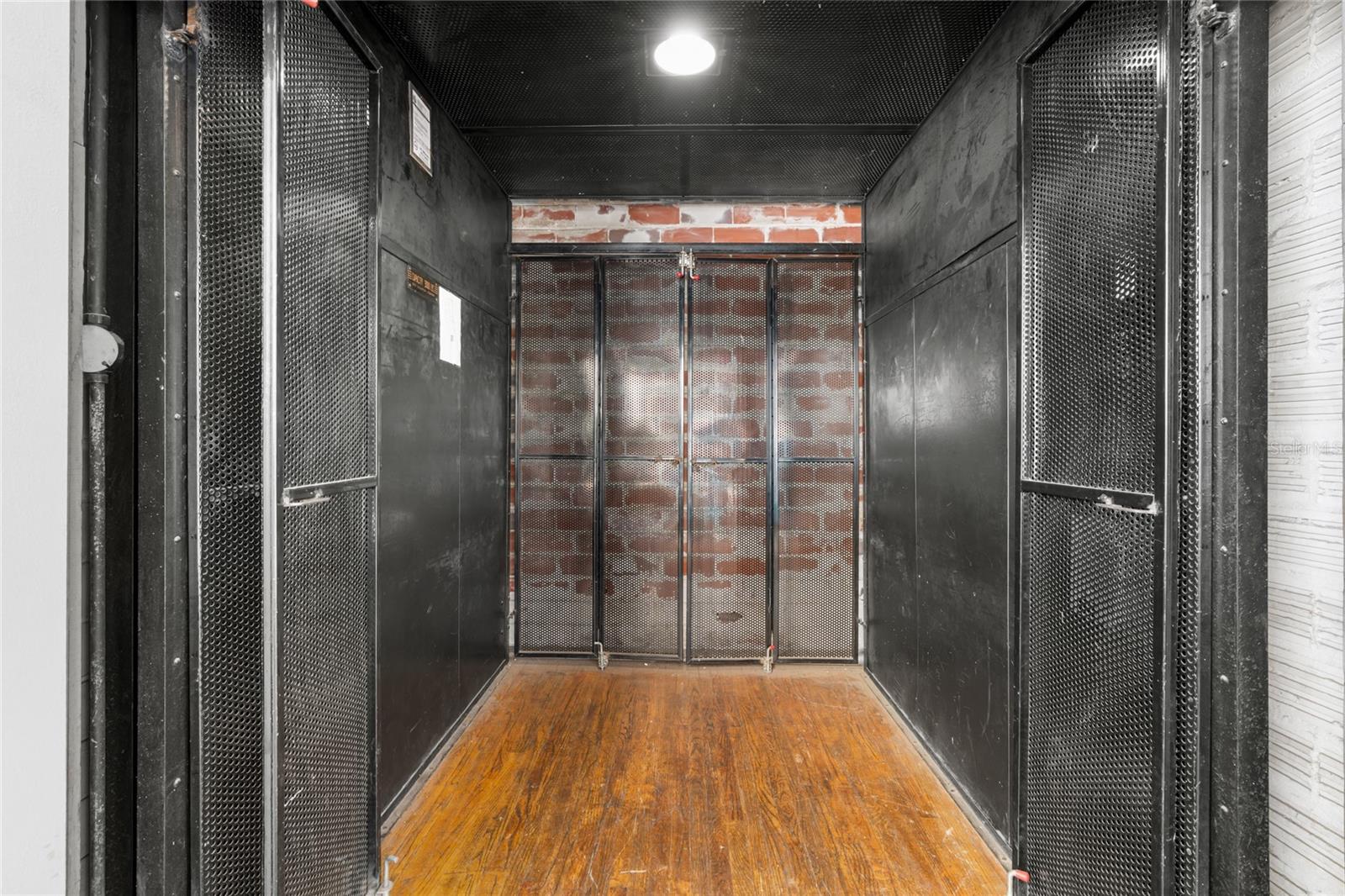 ALLREDS ADD - Commercial Sale