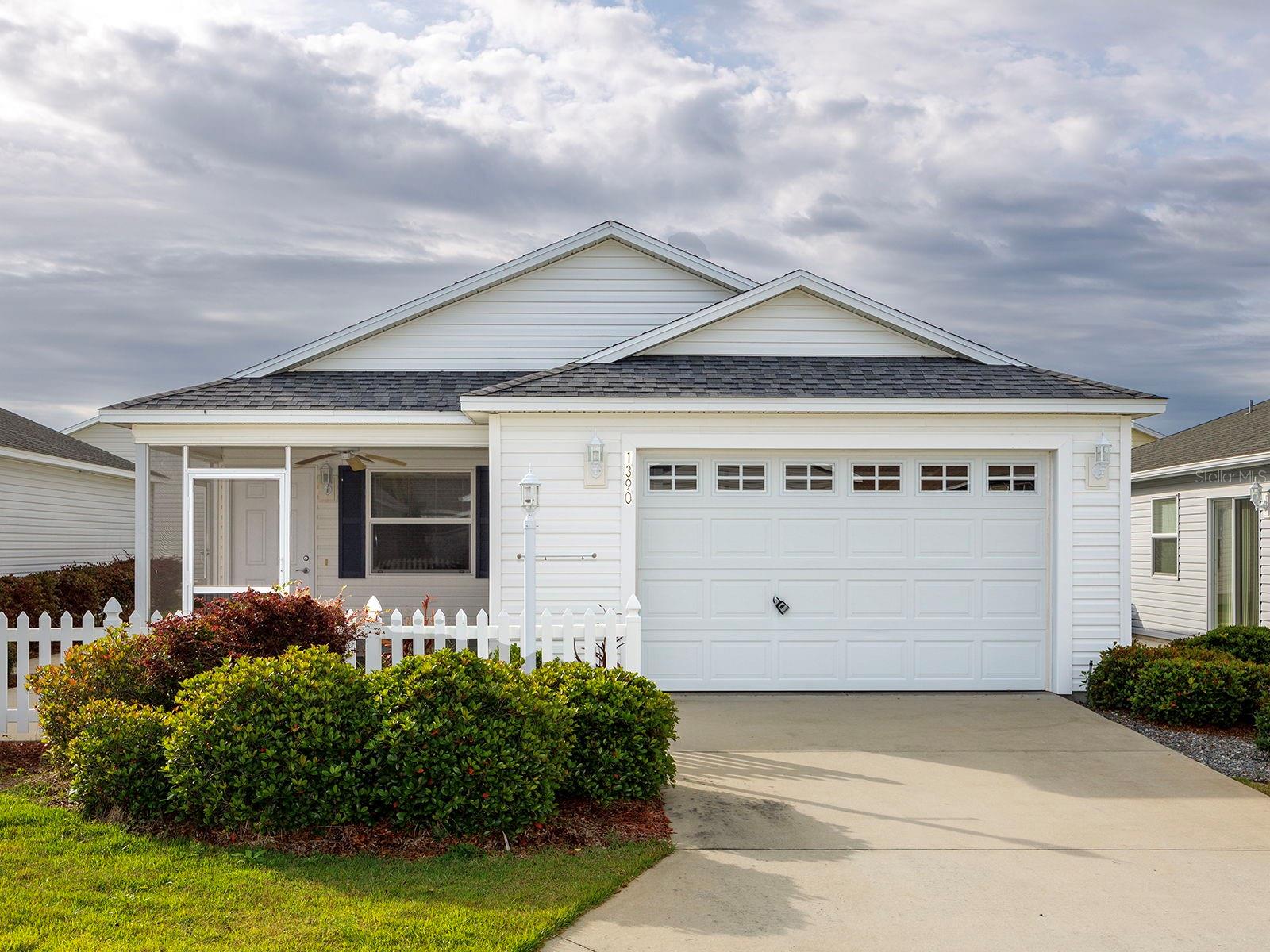 VILLAGE OF DUNNEDIN- Well maintained and gently used 1156sf, 2/2, Colony Patio Villa (2014). VAULTED CEILINGS. RECENTLY PAINTED,
(2021). OPEN CONCEPT LIVING-DINING-EAT-IN KITCHEN AREA. Whole house WATER FILTER SYSTEM. PROFESSIONALLY STONED FLOORING in lanai. LANDSCAPED-LOW MAINTENANCE YARD. SOLAR TUBE in kitchen. NEWER ROOF RIDGE VENT. Close proximately to DUNNEDIN POOL/POST OFFICE AND MANATEE RECREATION CENTER/ FAMILY POOL. SHOPPING, RESTAURANTS, and GOLF are all within a short distance.
Great home or rental investment. QUICK CLOSING if desired. BOND BALANCE $9,003.79