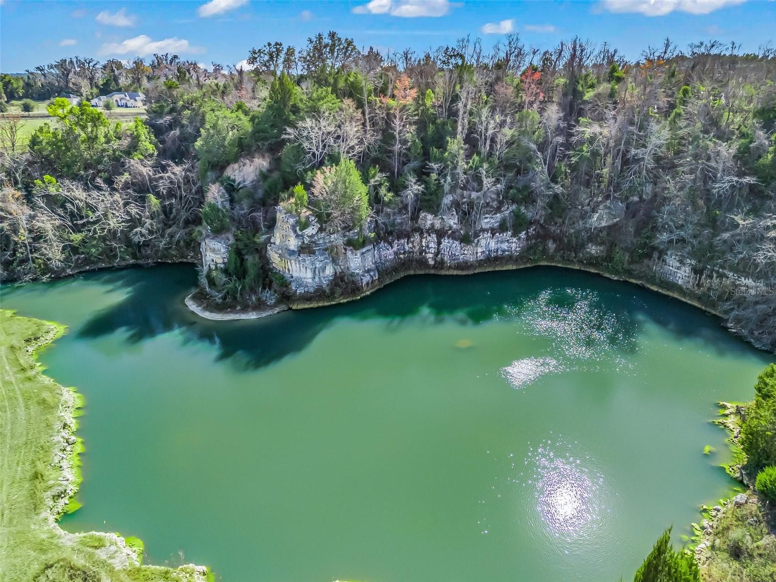 MANOR HILL ESTATE - Residential