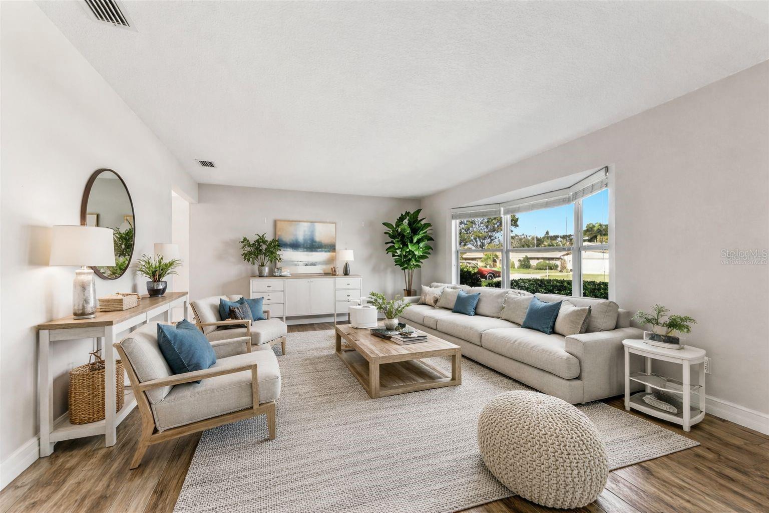 WOODLAND HILLS 1ST ADD - Residential