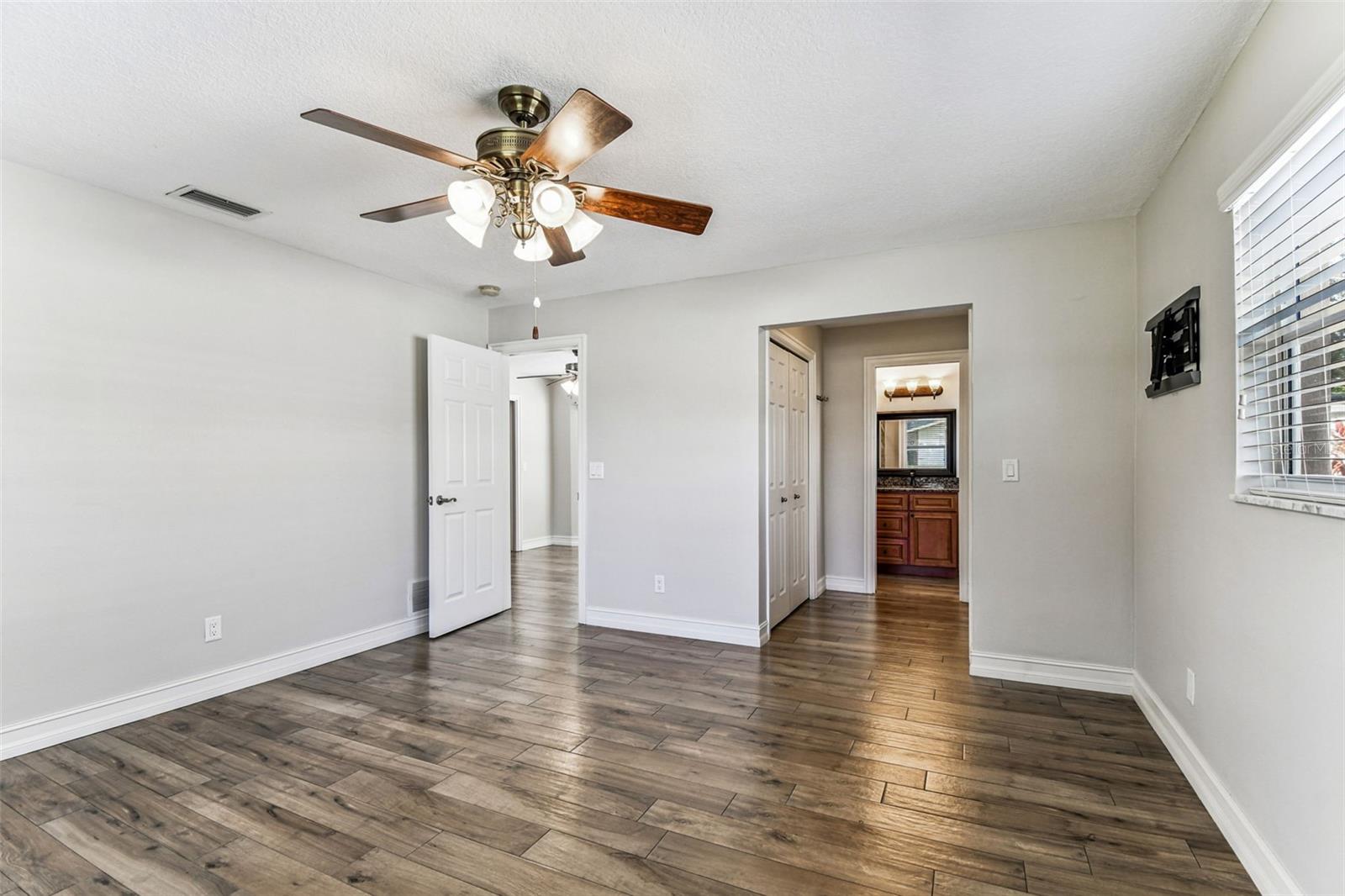 WOODLAND HILLS 1ST ADD - Residential