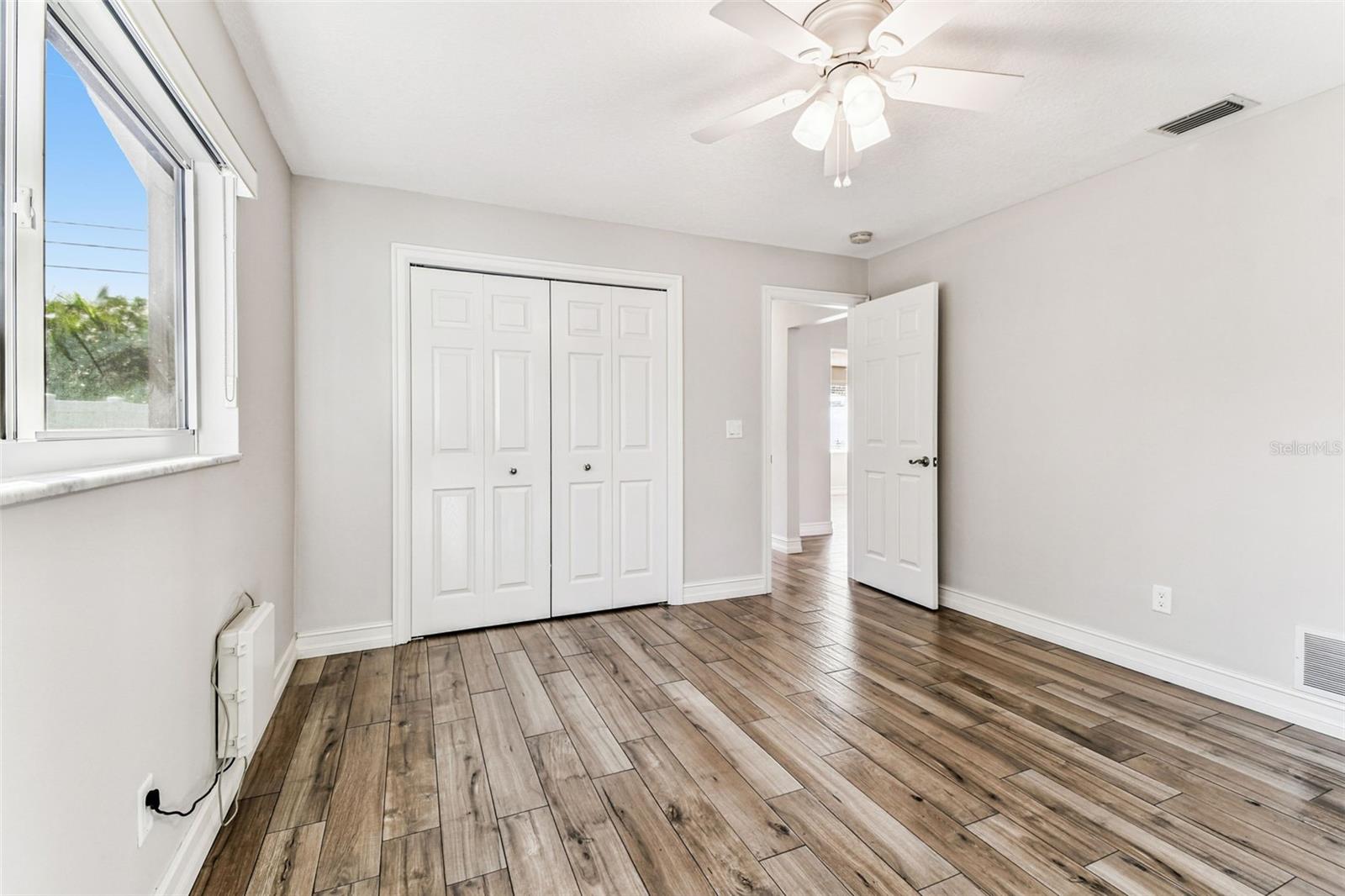 WOODLAND HILLS 1ST ADD - Residential