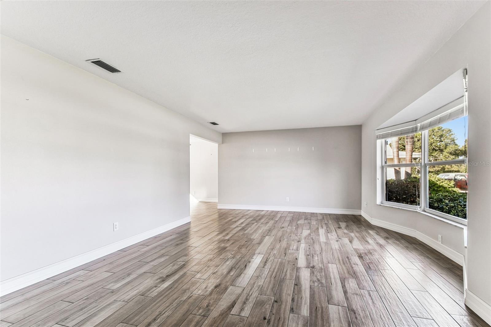 WOODLAND HILLS 1ST ADD - Residential