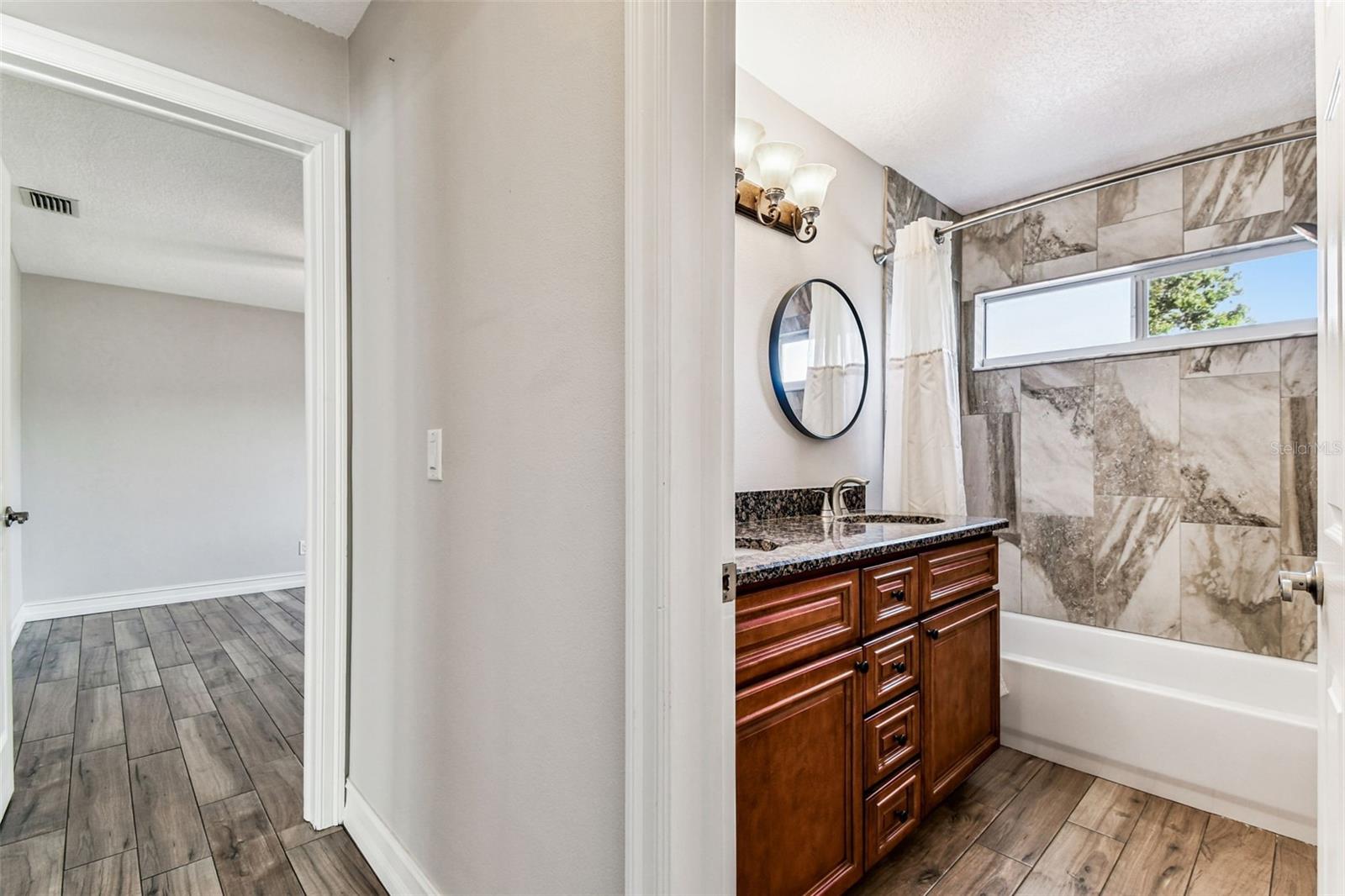 WOODLAND HILLS 1ST ADD - Residential