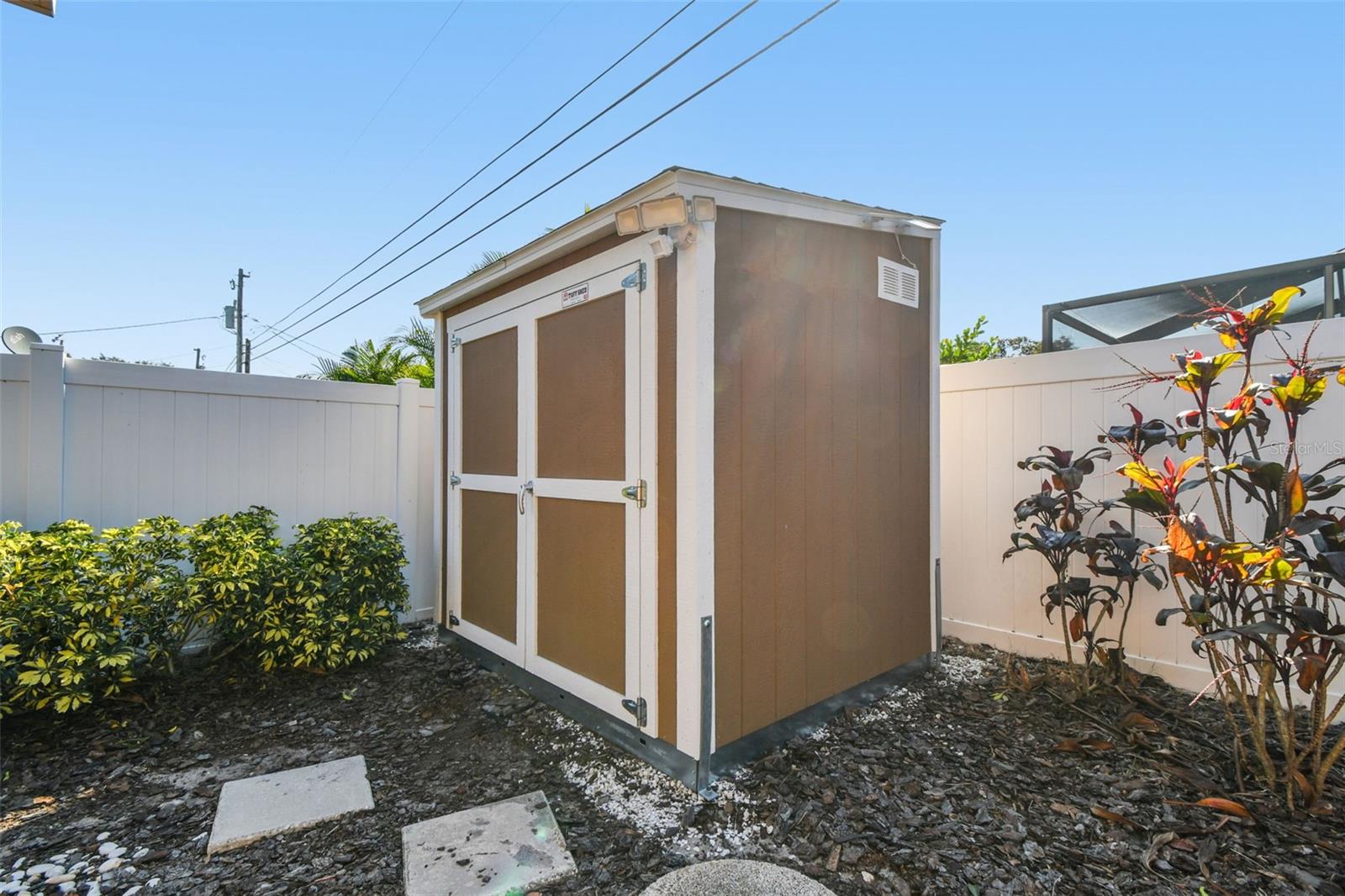 WOODLAND HILLS 1ST ADD - Residential