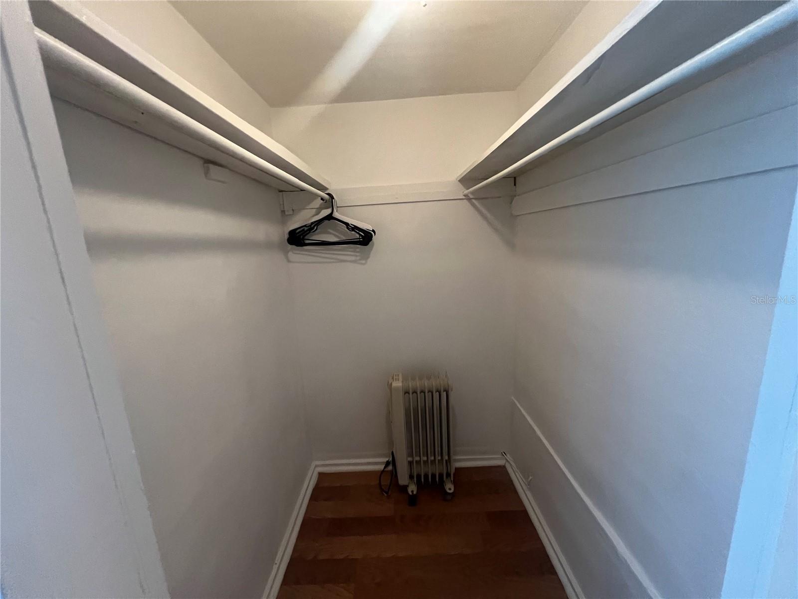 GROVE PARK VISTA SUB - Residential Lease