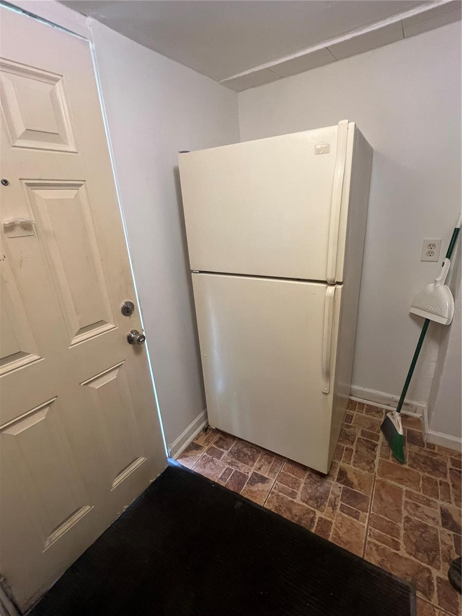 GROVE PARK VISTA SUB - Residential Lease