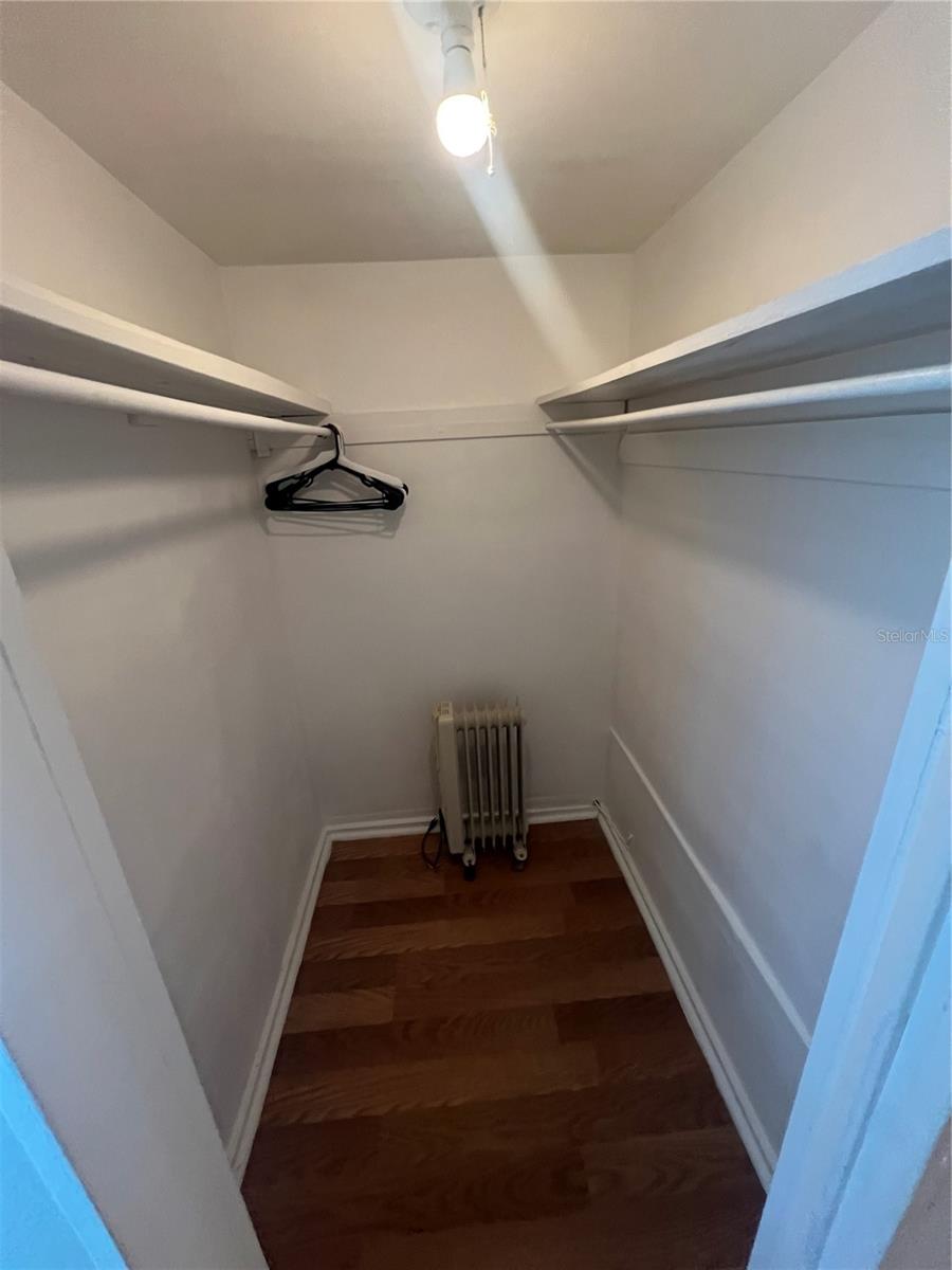 GROVE PARK VISTA SUB - Residential Lease