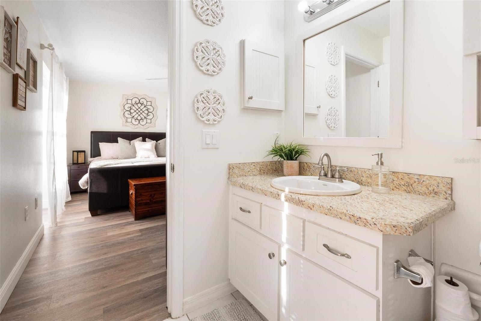 CYPRESS LAKES - Residential