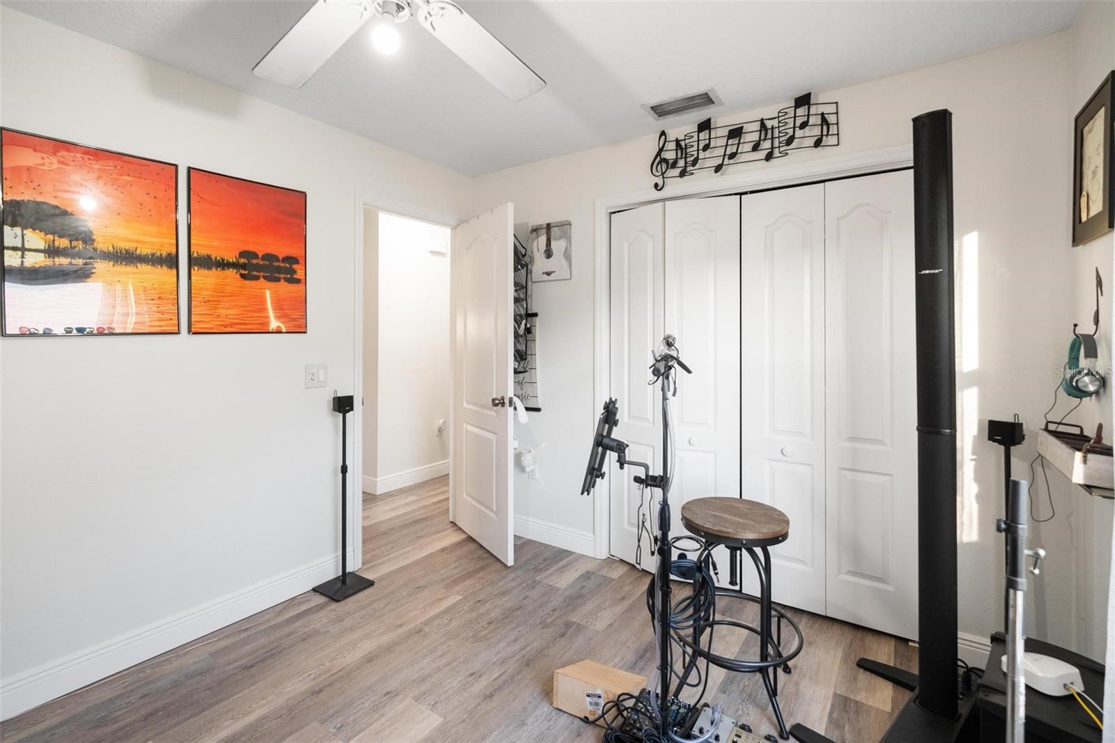 CYPRESS LAKES - Residential