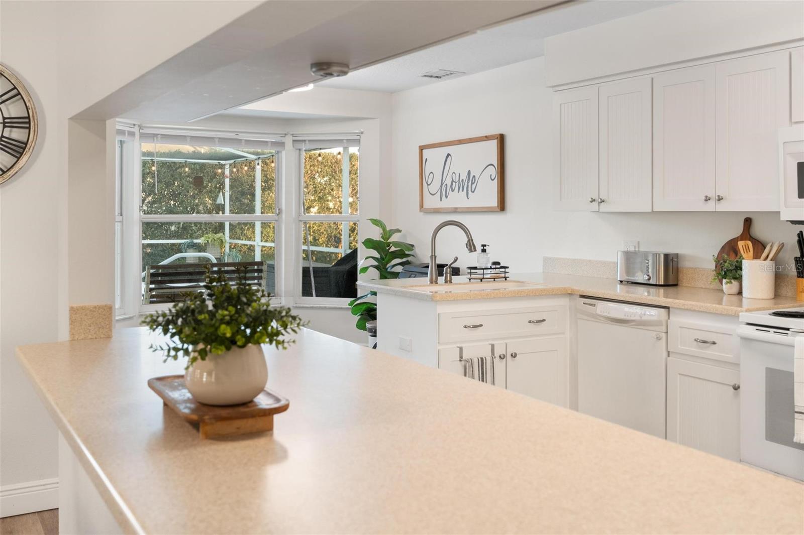 CYPRESS LAKES - Residential