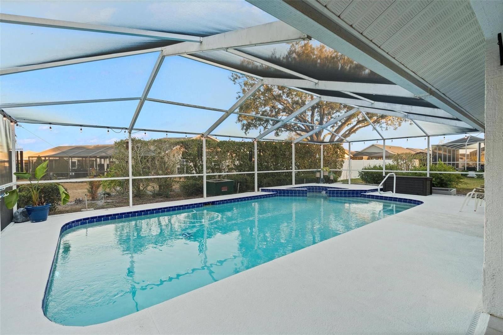 CYPRESS LAKES - Residential