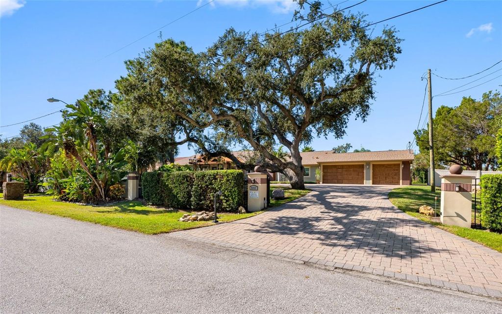 Photo of 4852 Troydale Road, Tampa, FL 33615 (MLS # TB8451333)