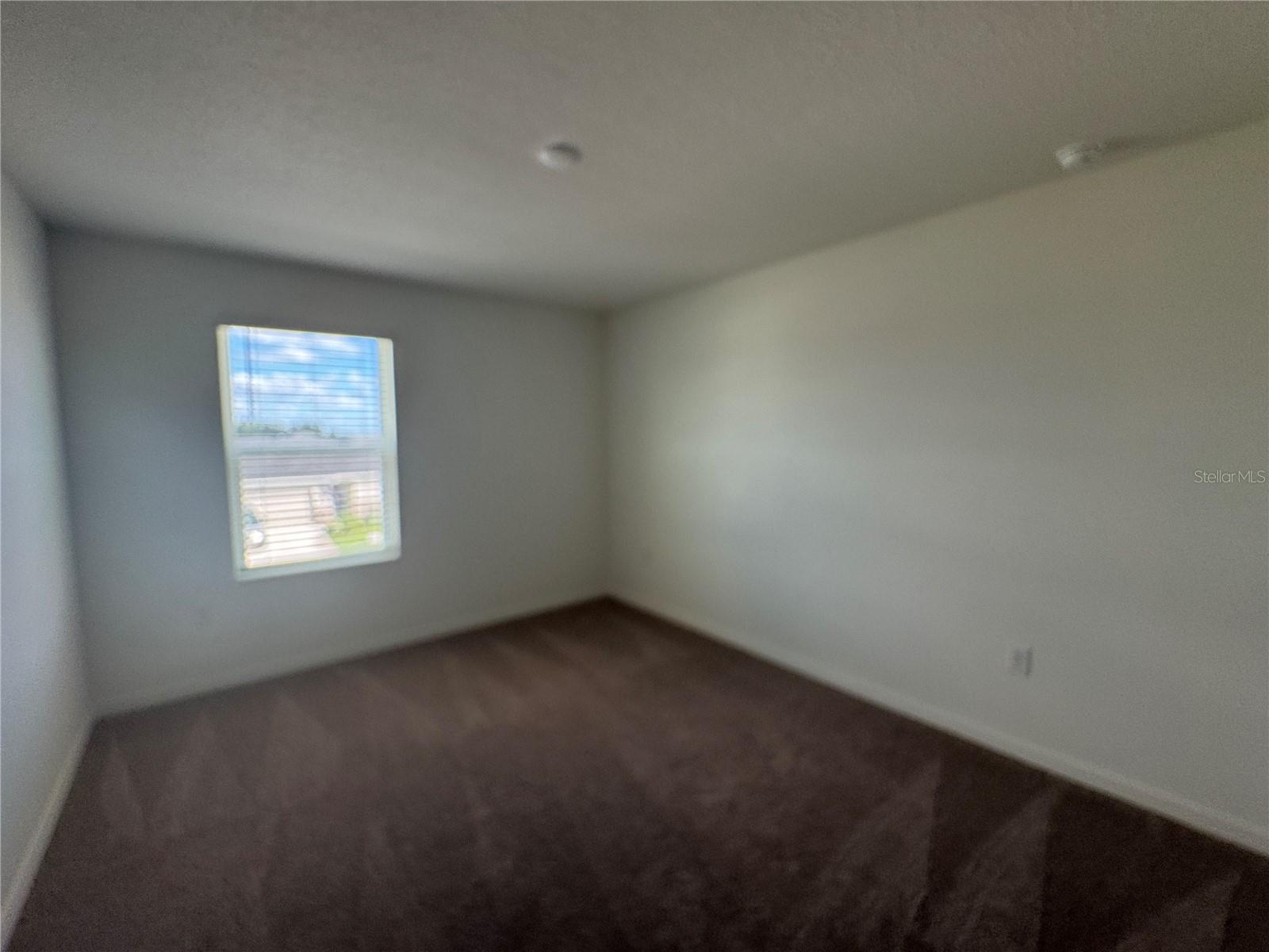 DEER RUN ESTATES - Residential Lease