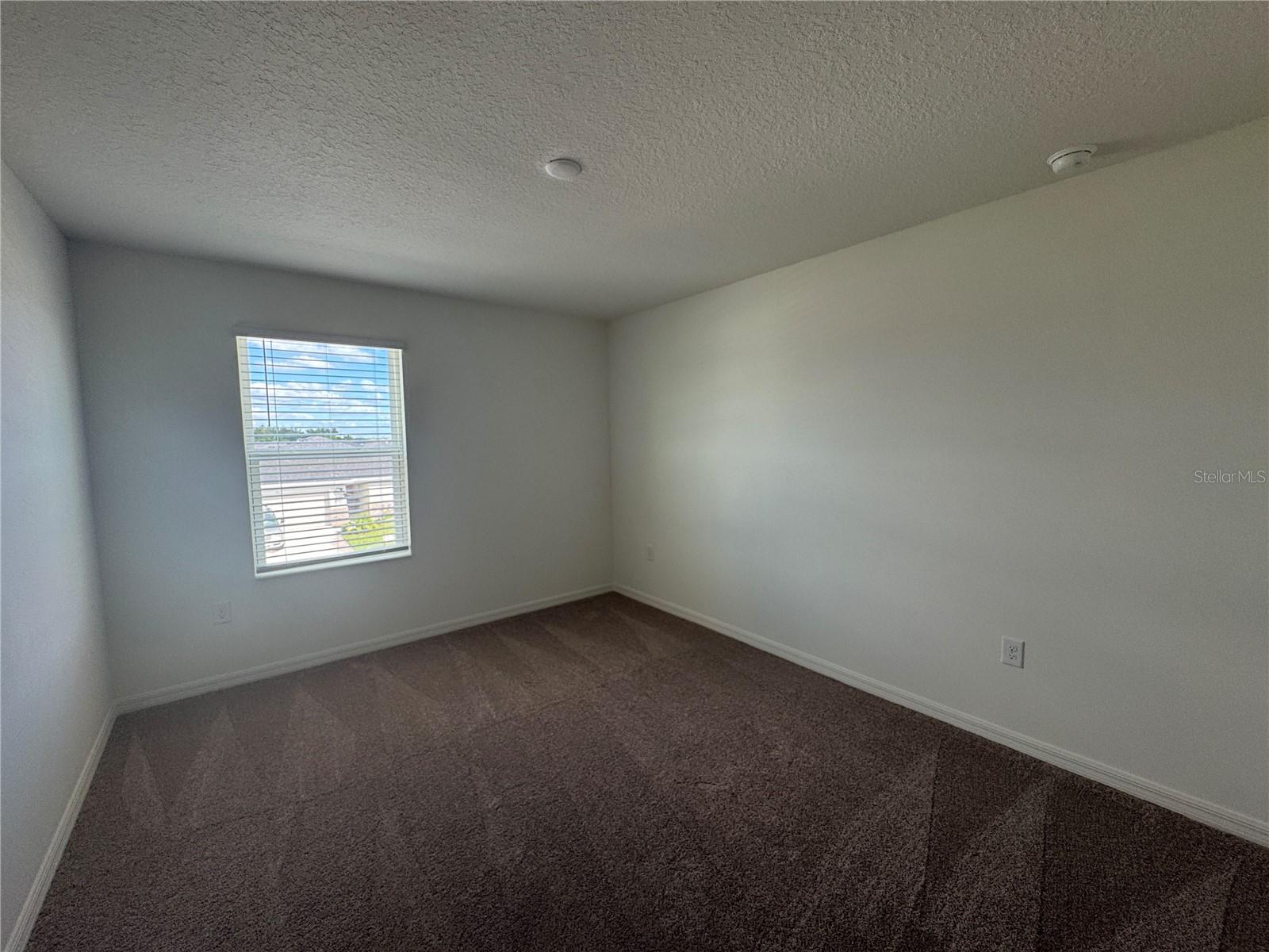 DEER RUN ESTATES - Residential Lease