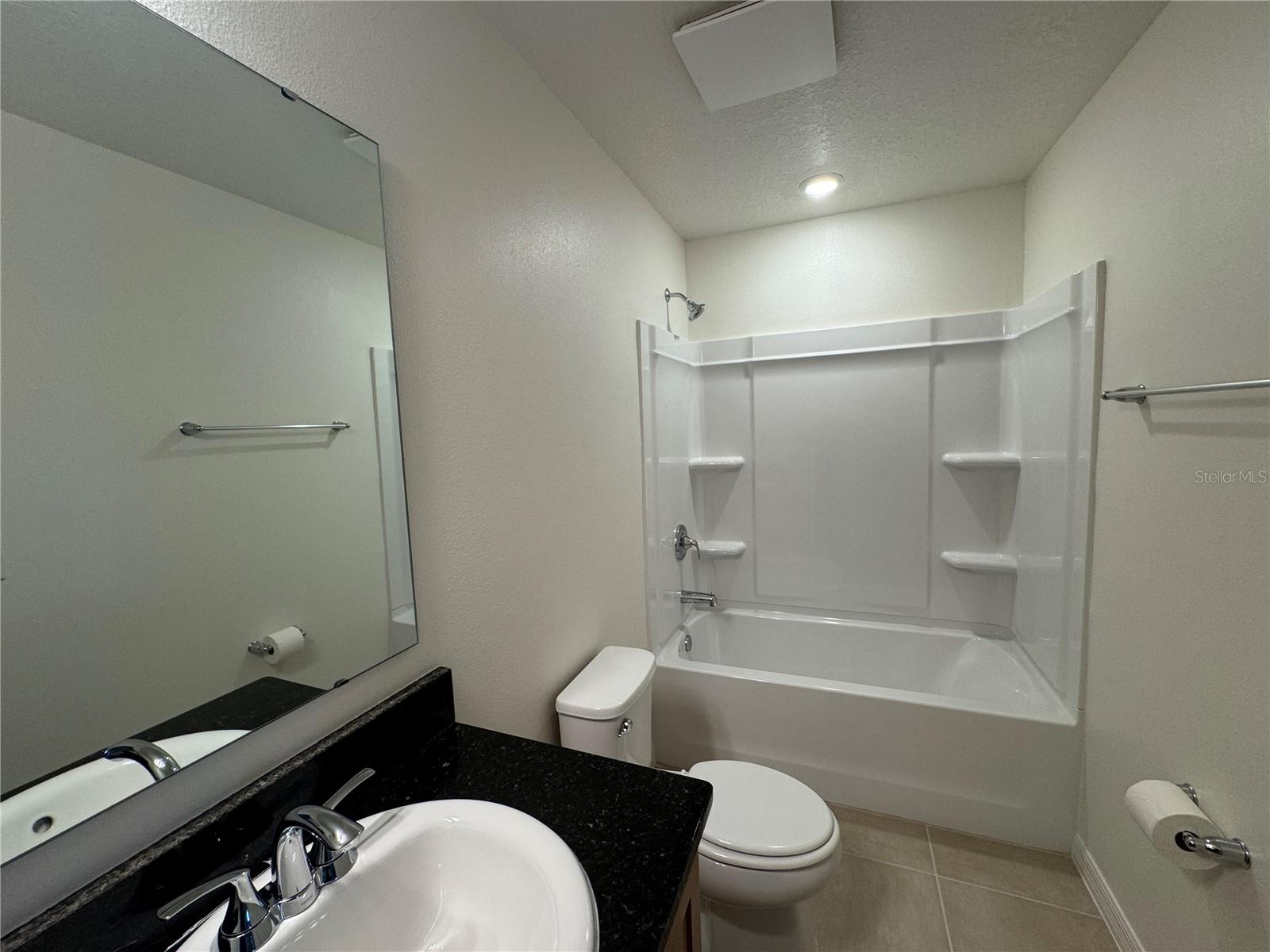 DEER RUN ESTATES - Residential Lease