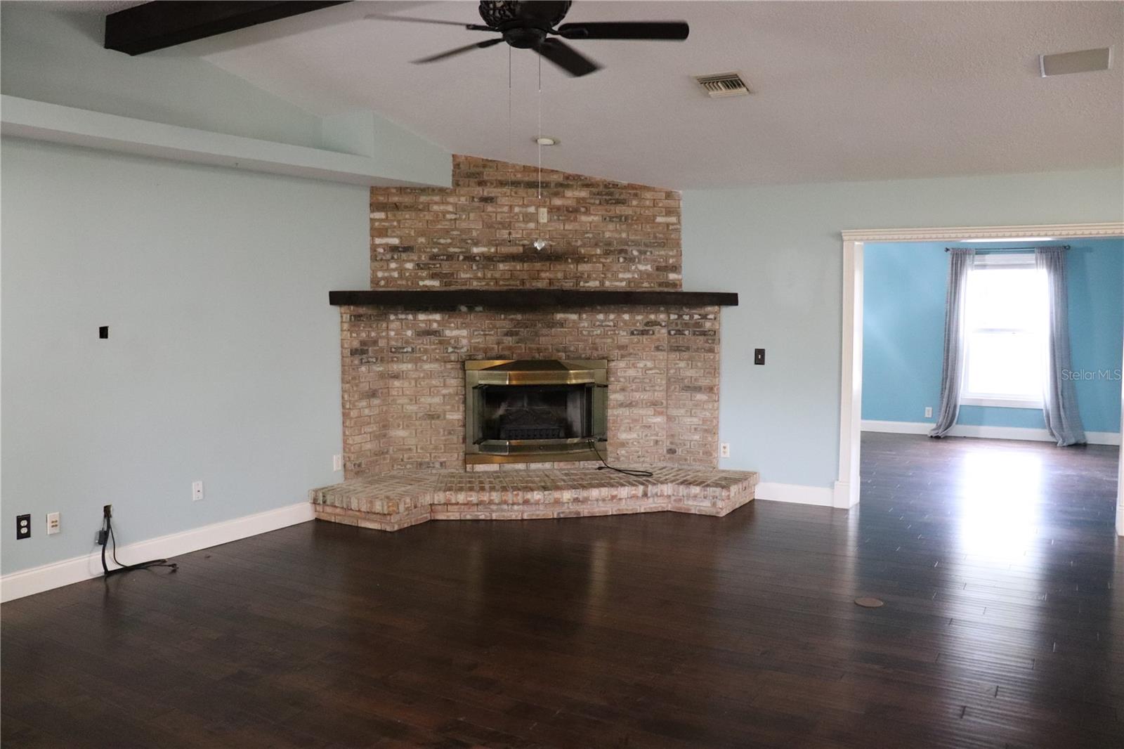 TANGERINE - Residential