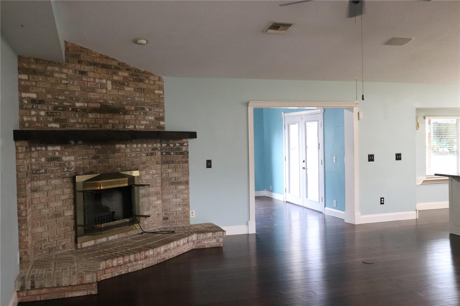 TANGERINE - Residential