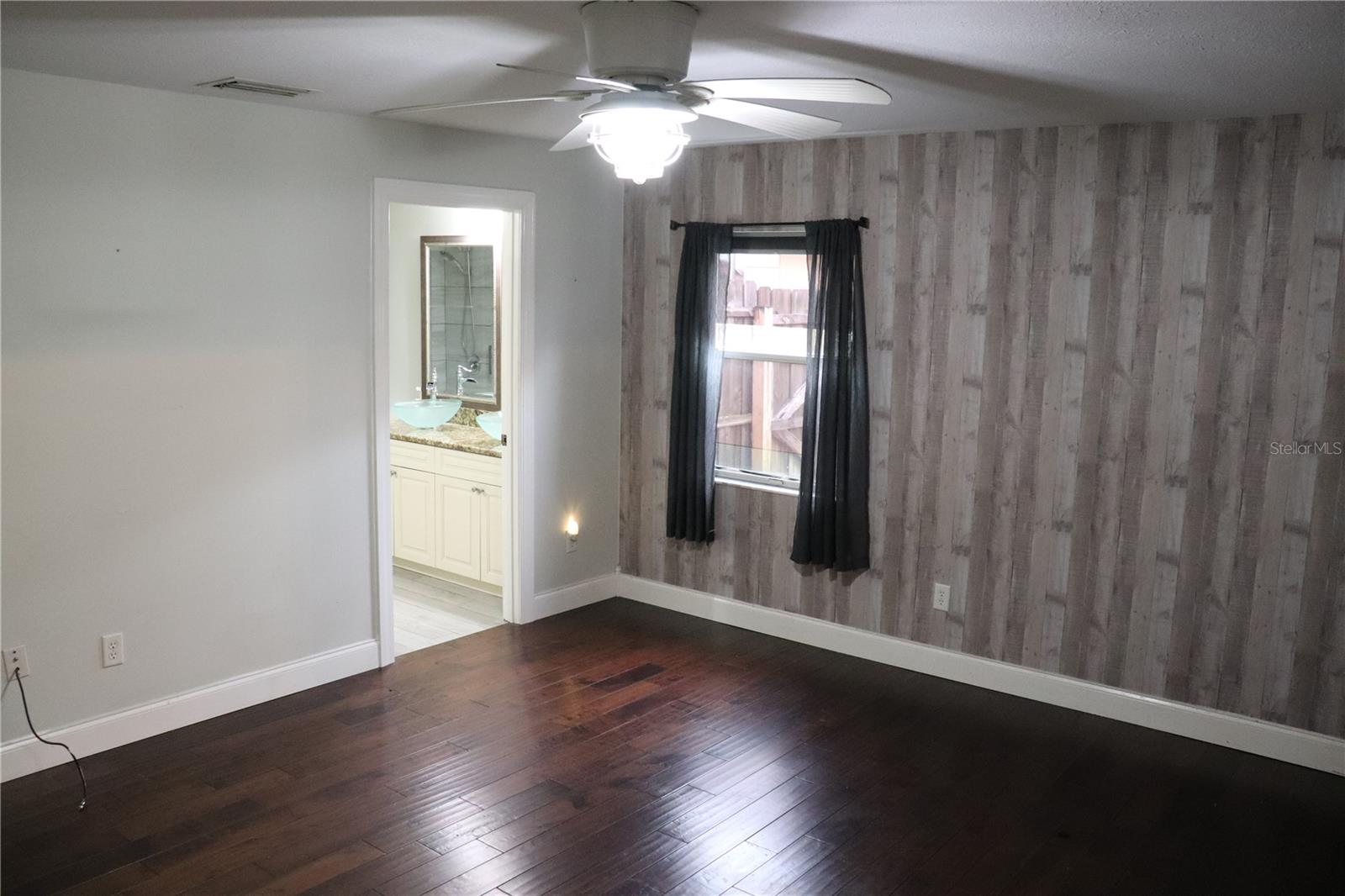 TANGERINE - Residential