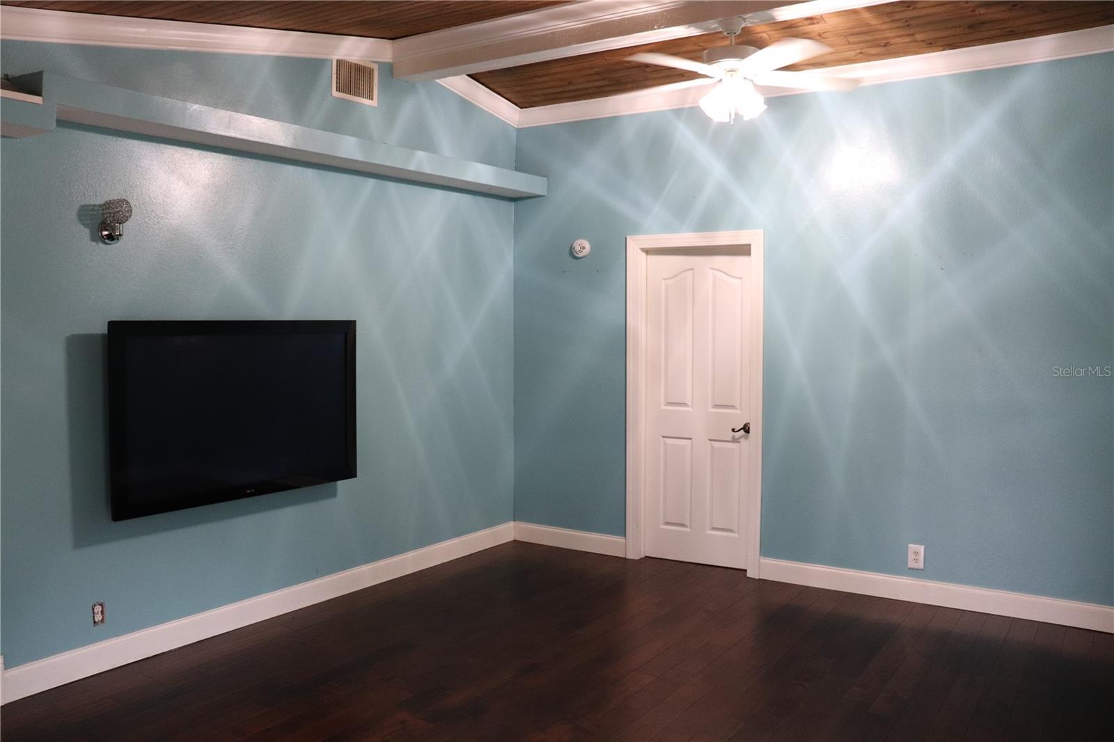 TANGERINE - Residential