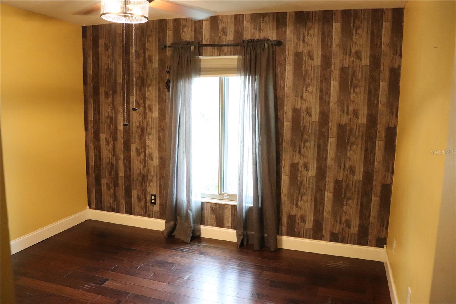 TANGERINE - Residential