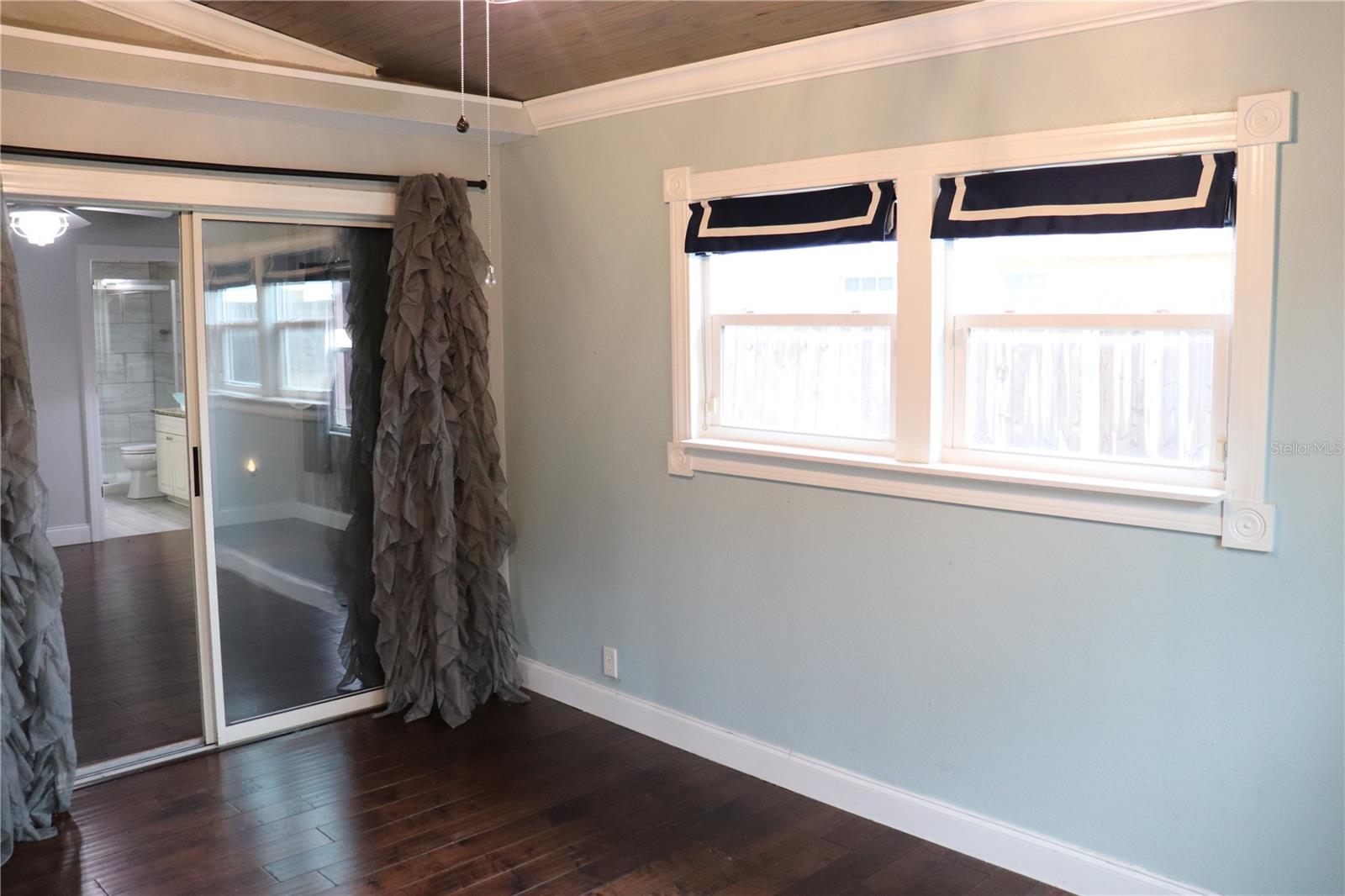 TANGERINE - Residential