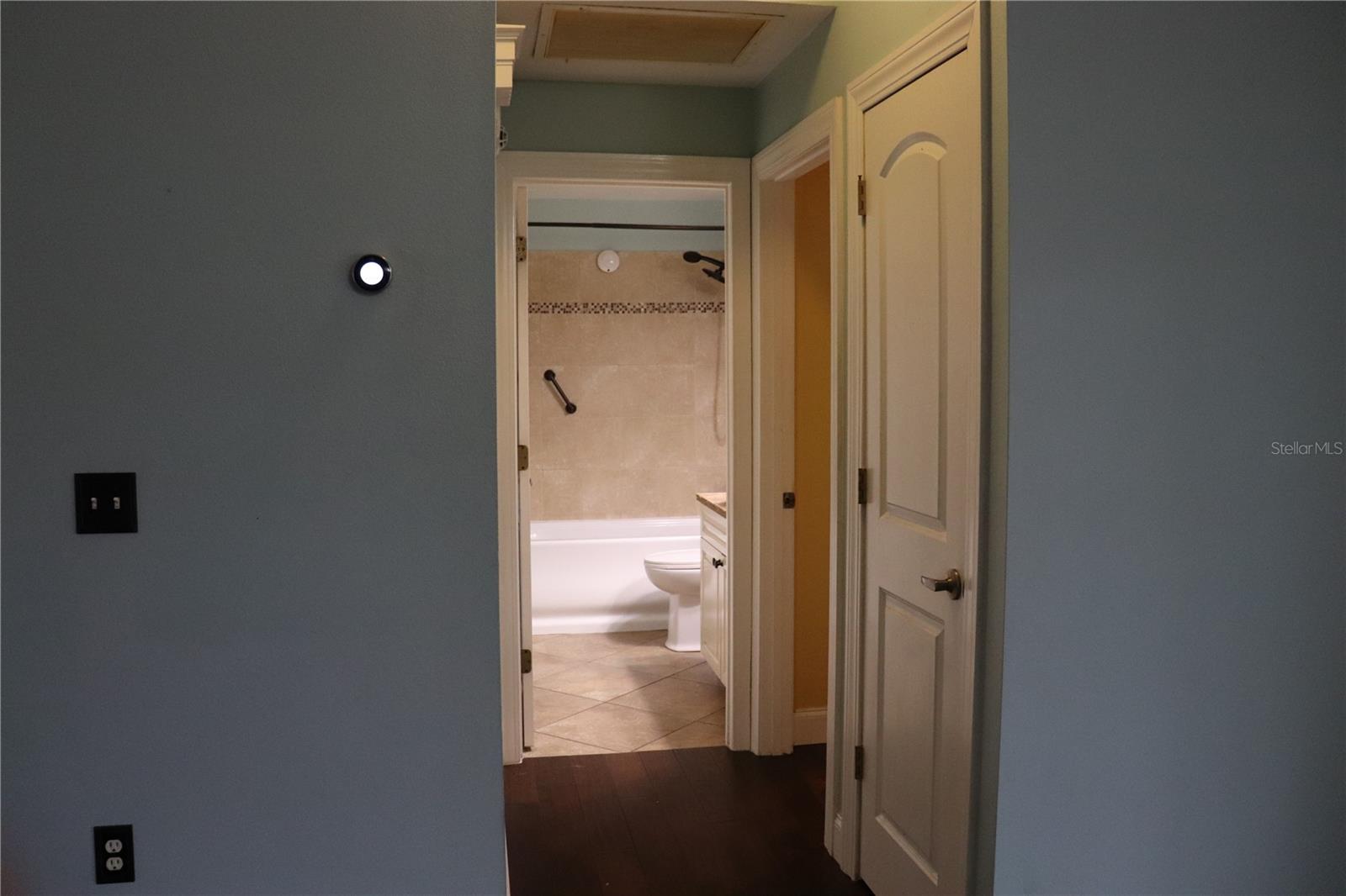 TANGERINE - Residential