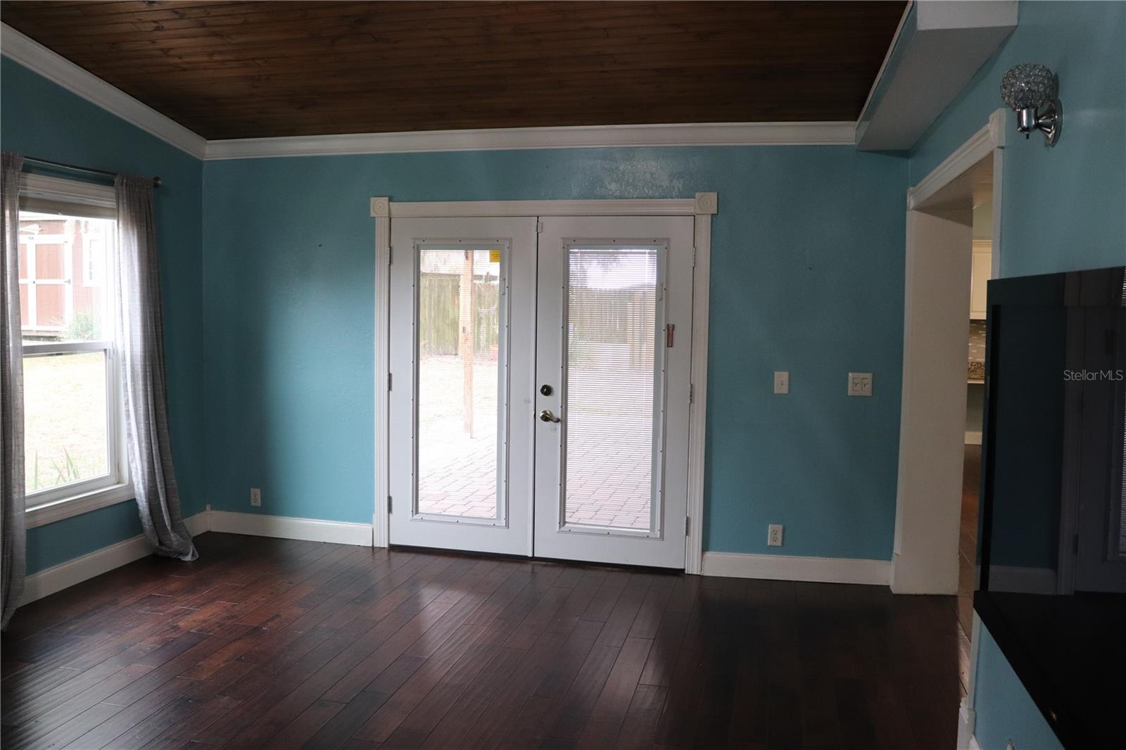 TANGERINE - Residential