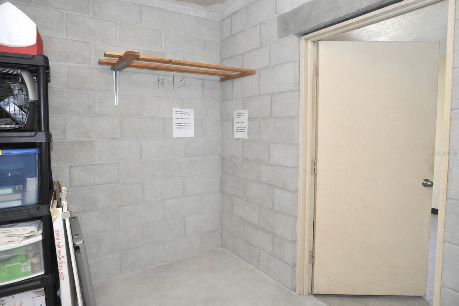 ON TOP OF THE WORLD - Residential