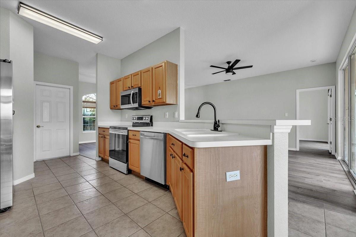 KINGS GATE PH 02 - Residential