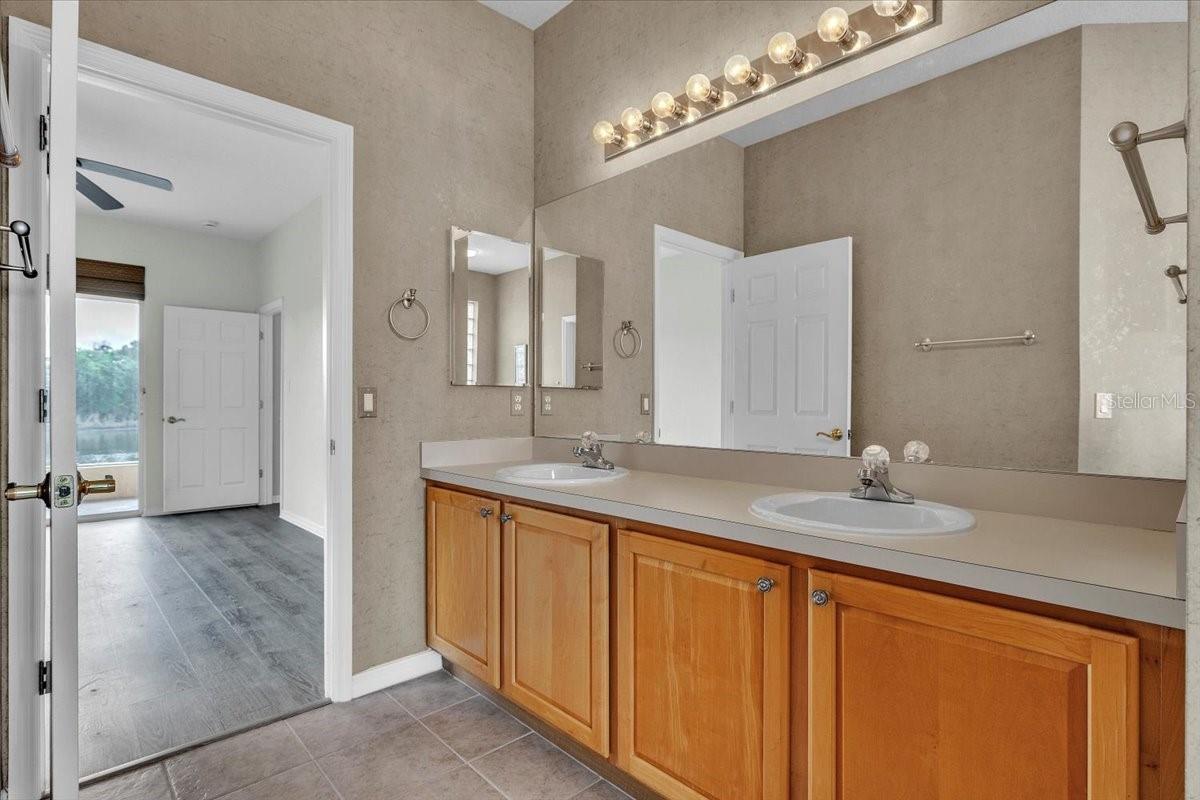 KINGS GATE PH 02 - Residential