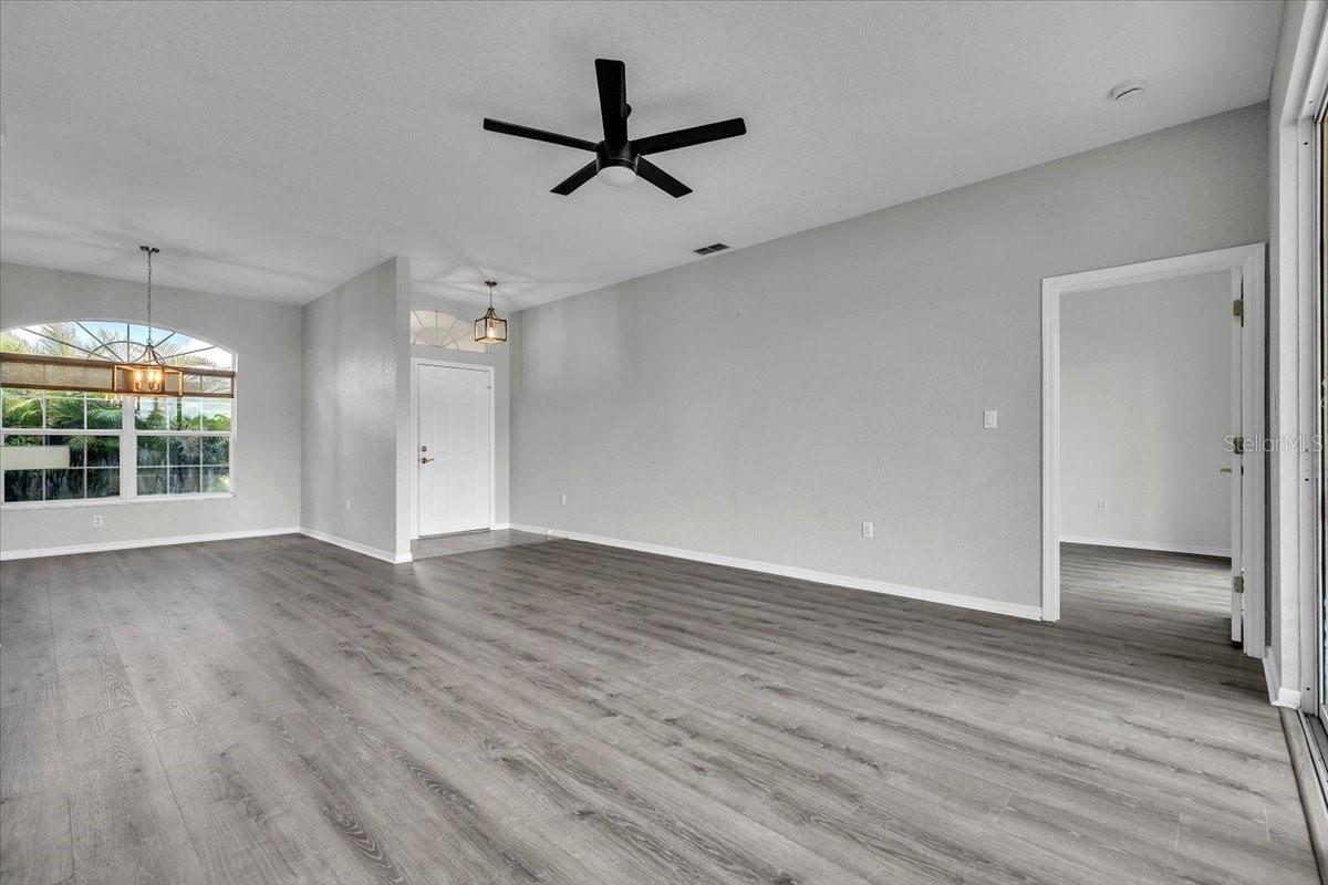 KINGS GATE PH 02 - Residential